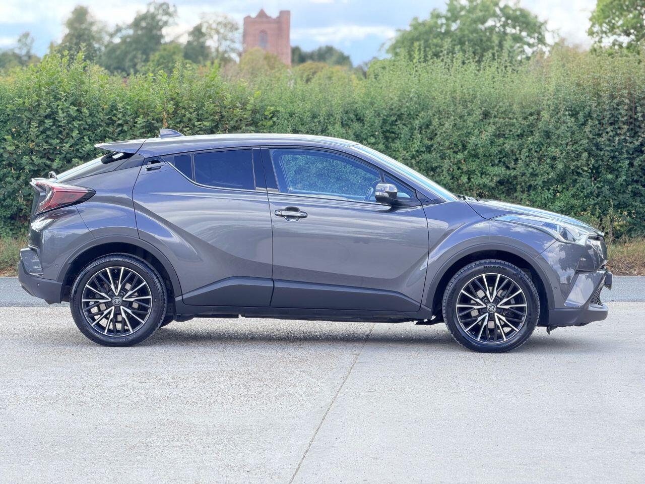 Toyota C-HR view 7