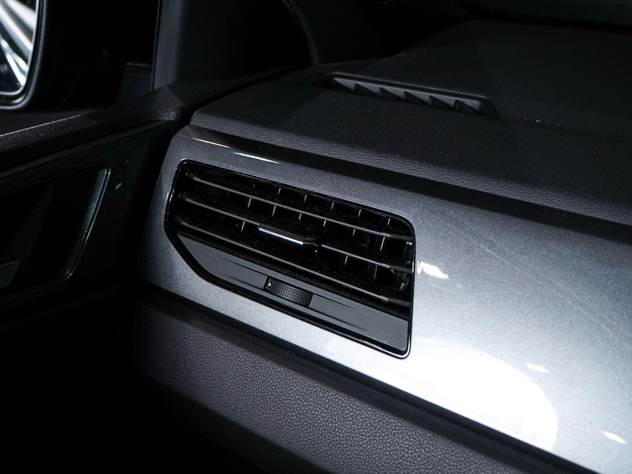 Volkswagen Polo view 15