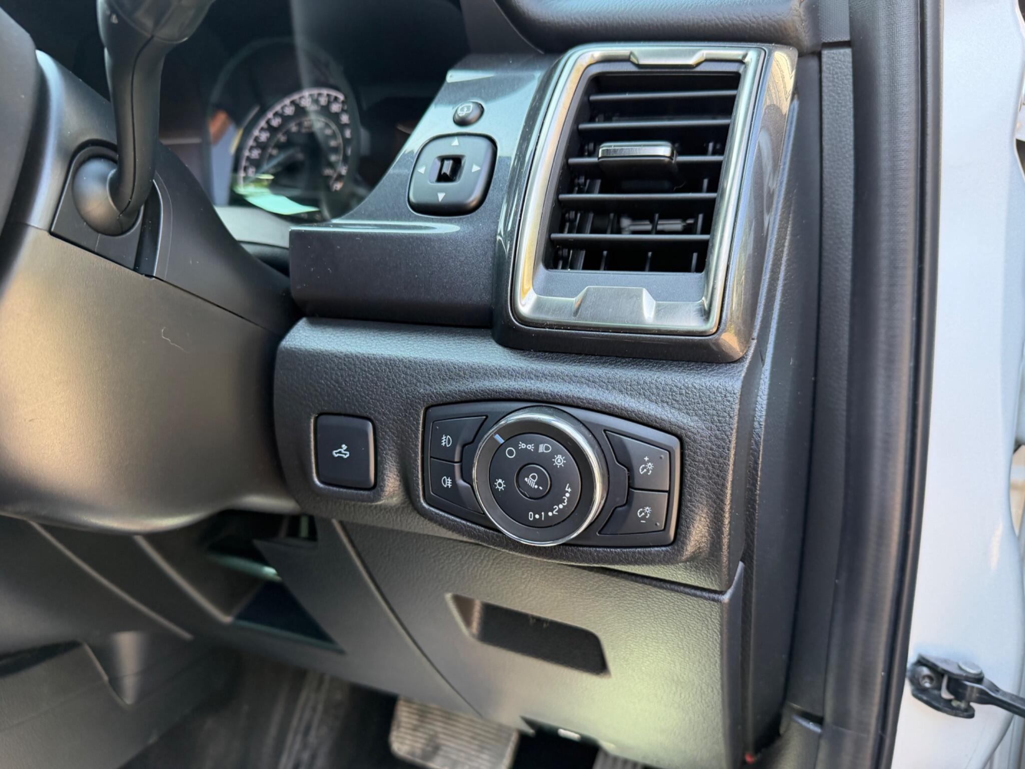 Ford Ranger view 56