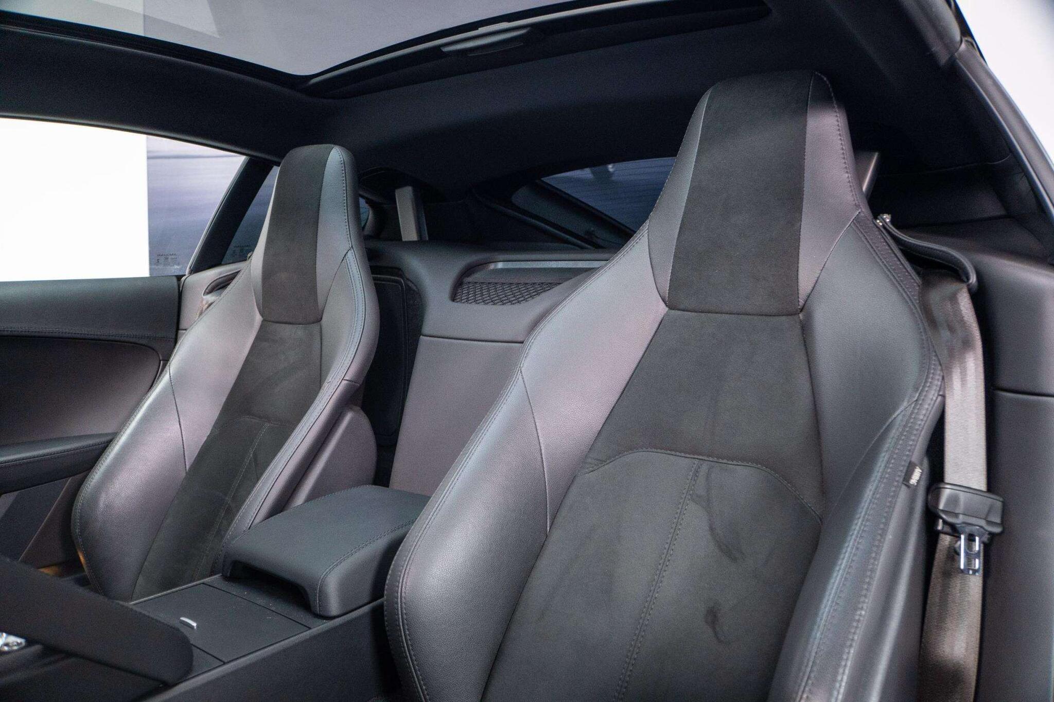 Jaguar F-Type view 12