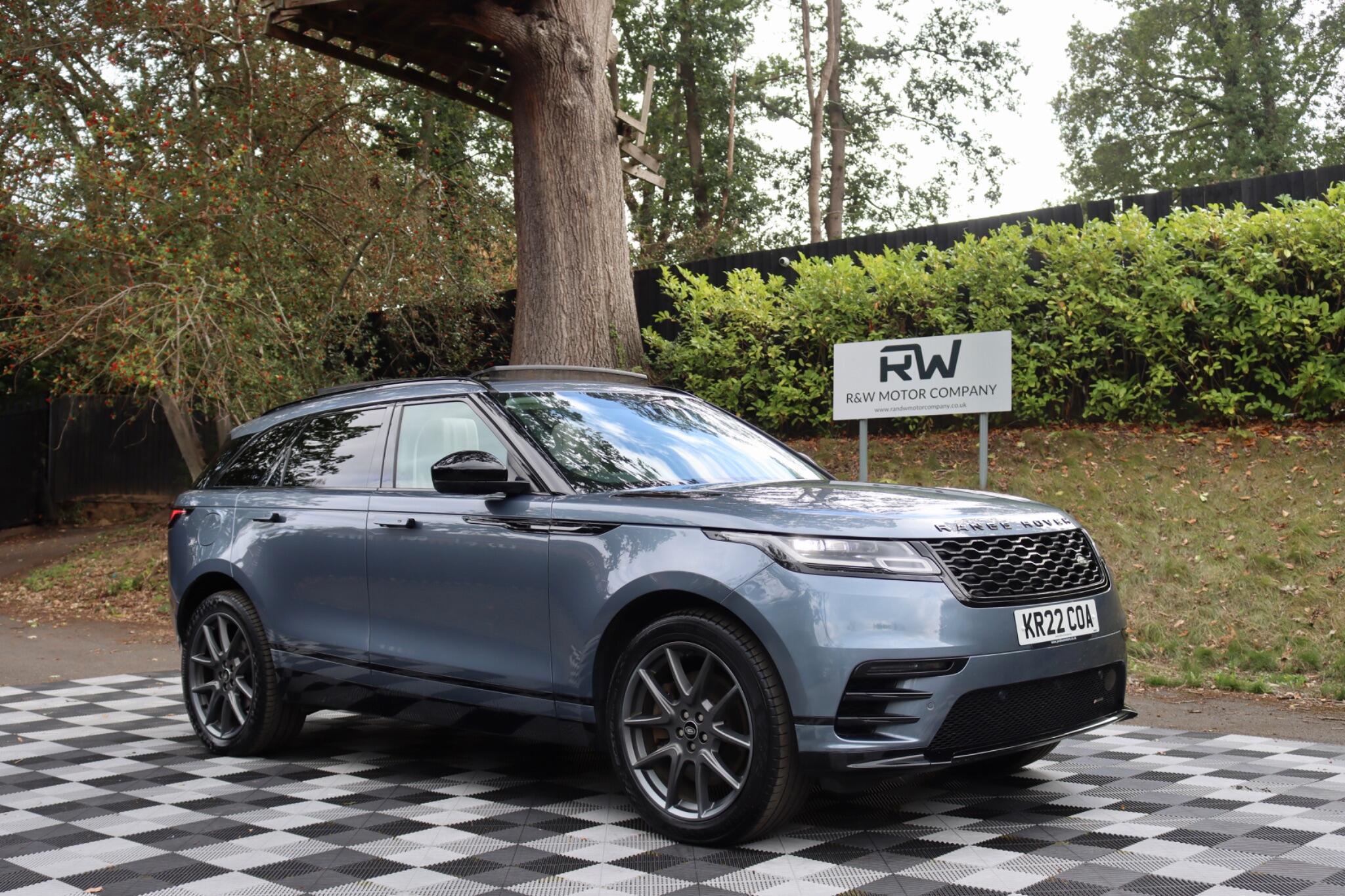 Land Rover Range Rover Velar view 43