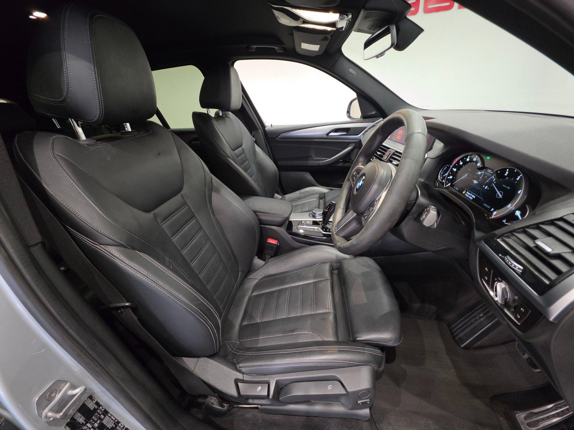 BMW X3 view 25
