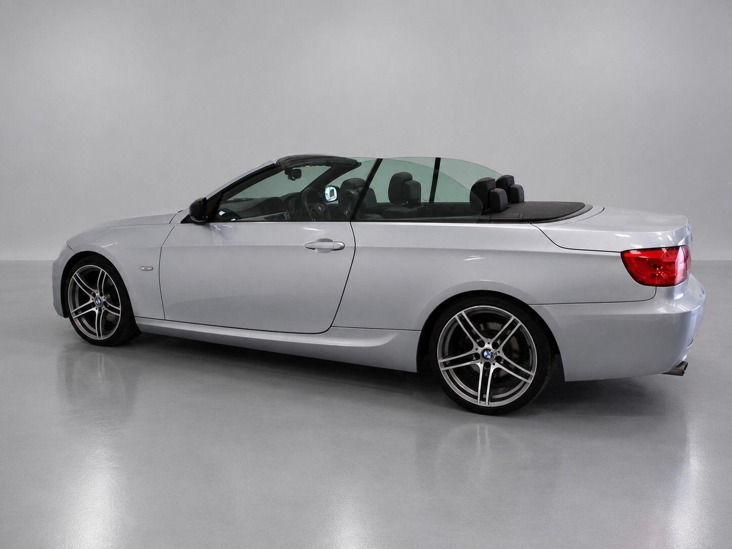 BMW 3 Series view 10