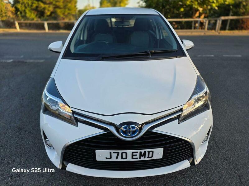 Toyota Yaris view 15