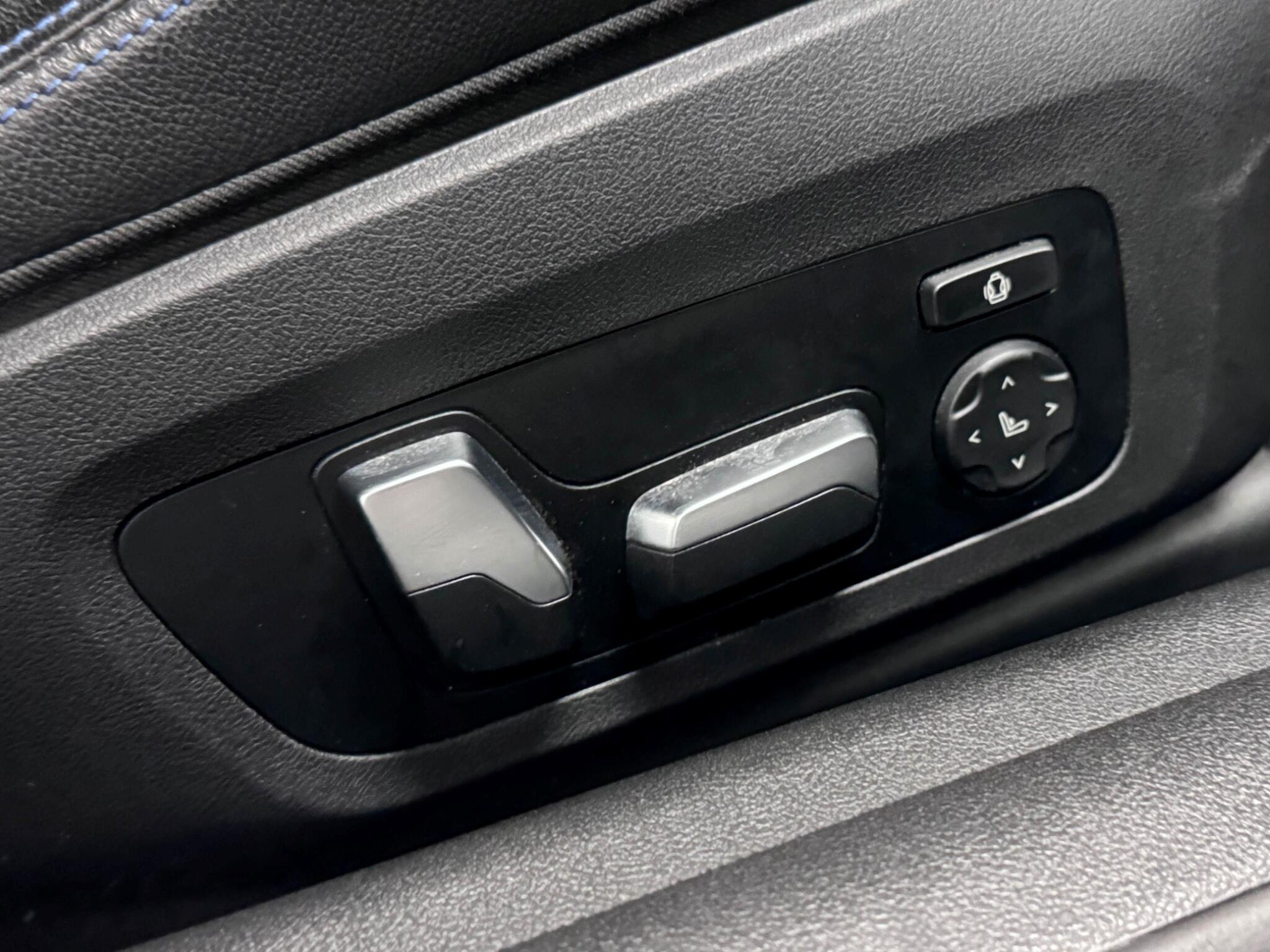 BMW 4 Series view 14