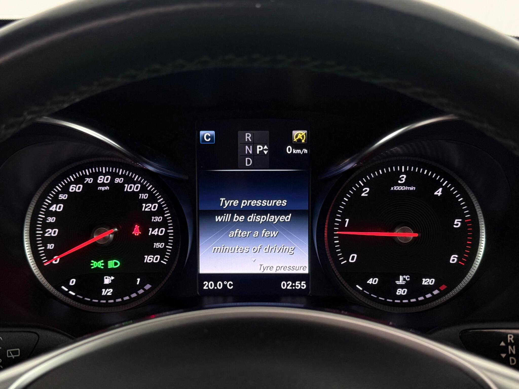 Mercedes-Benz GLC view 15