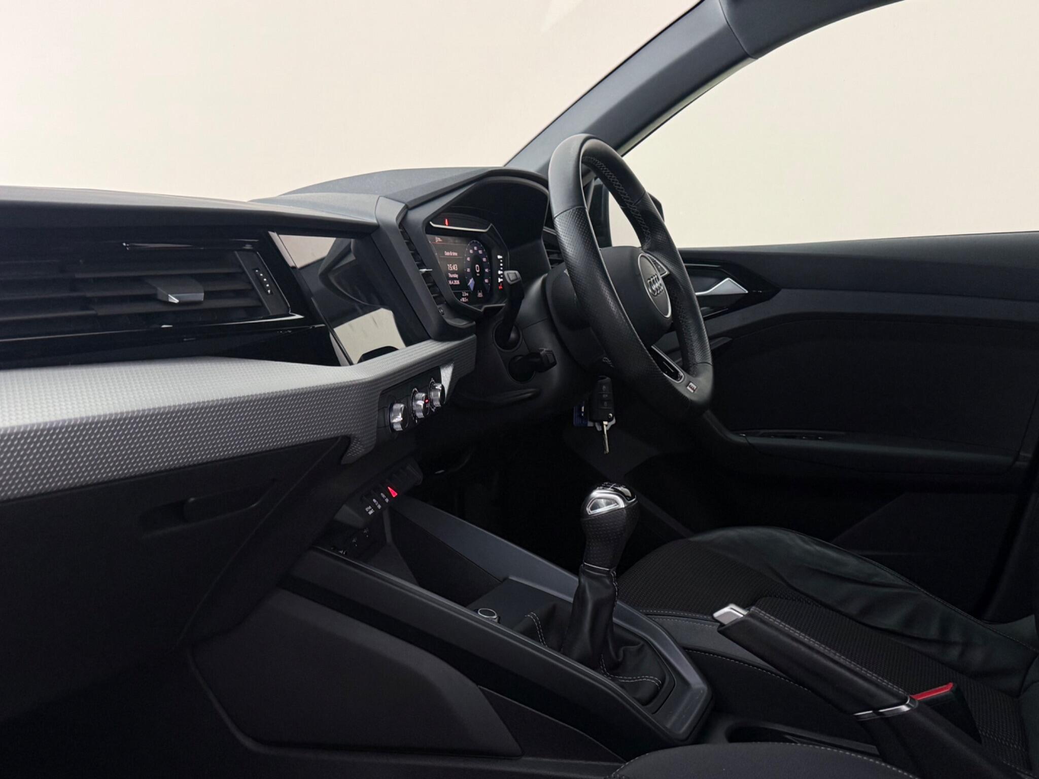 Audi A1 view 16