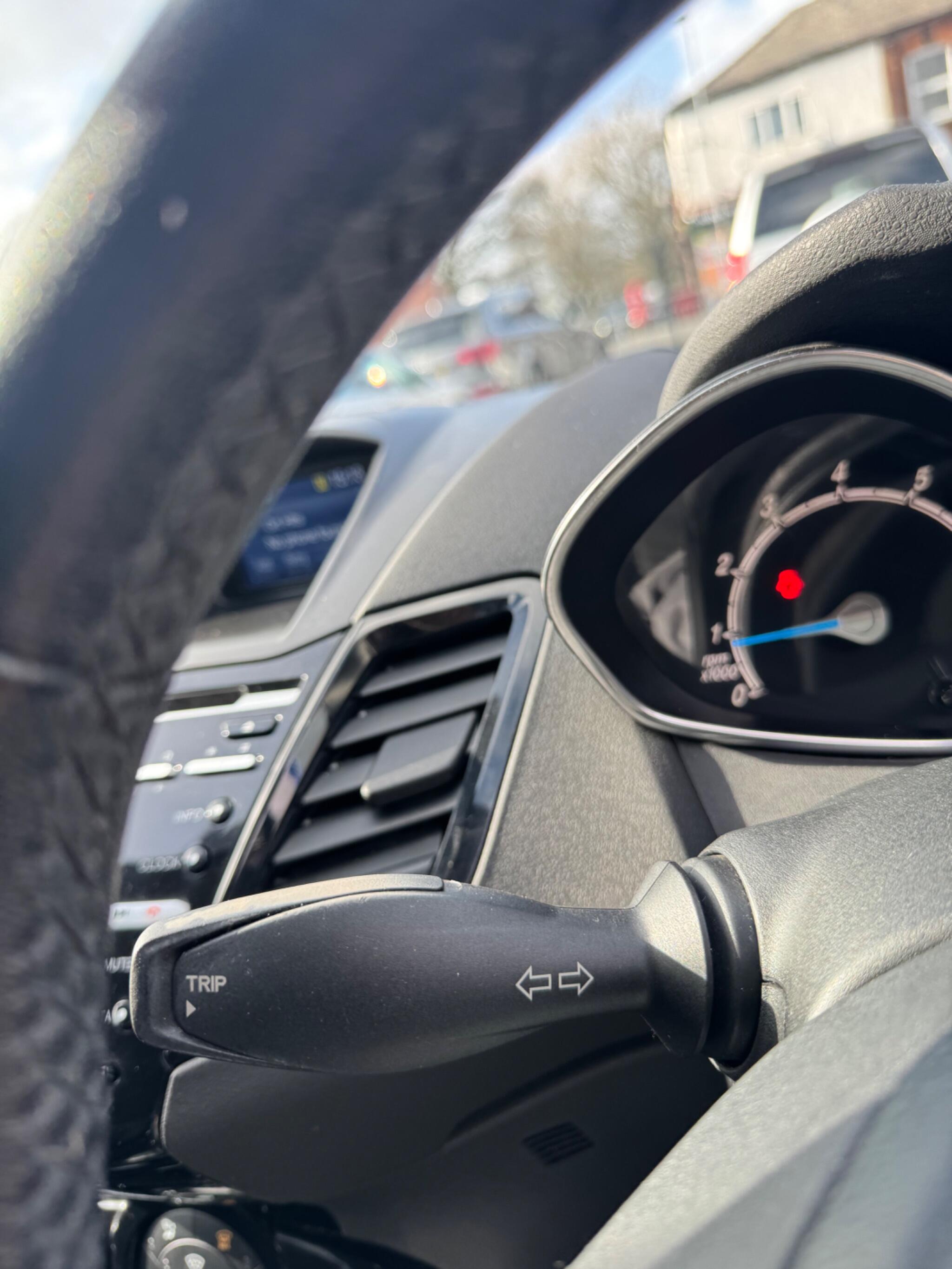 2015 Ford Fiesta 1.6 Titanium Powershift Euro 6 5dr image 13