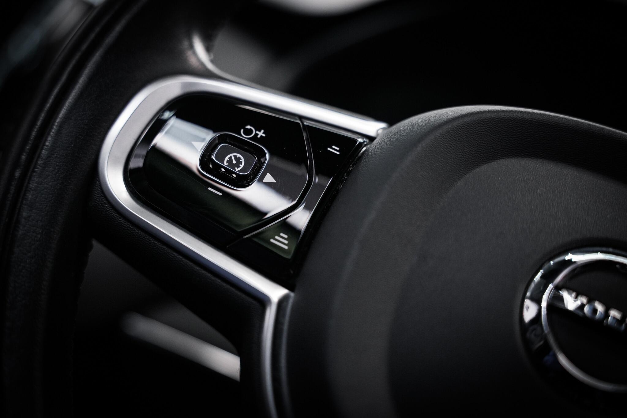 Volvo XC90 view 43