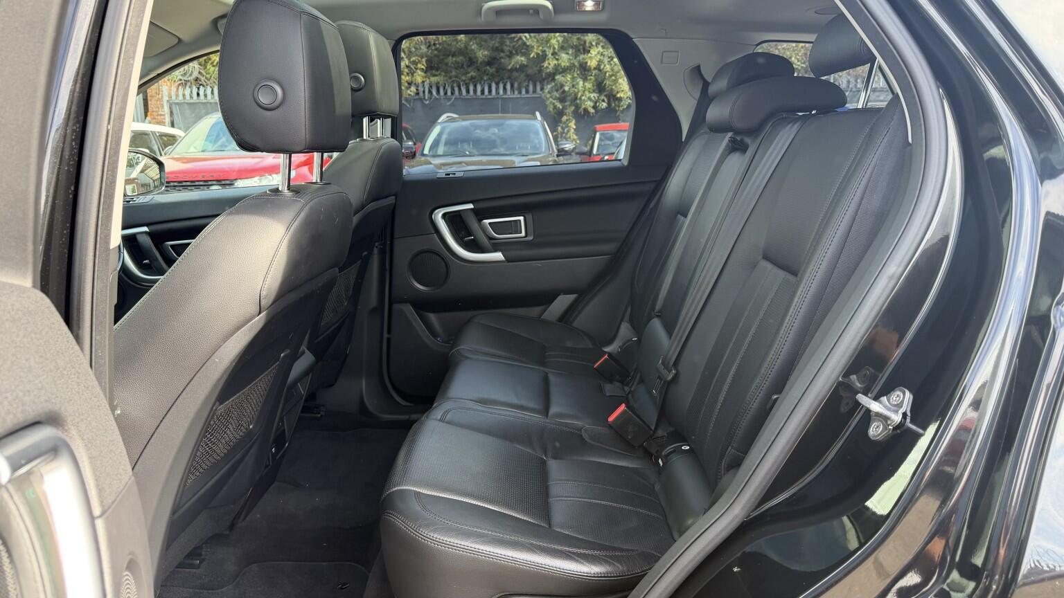 Land Rover Discovery Sport view 18