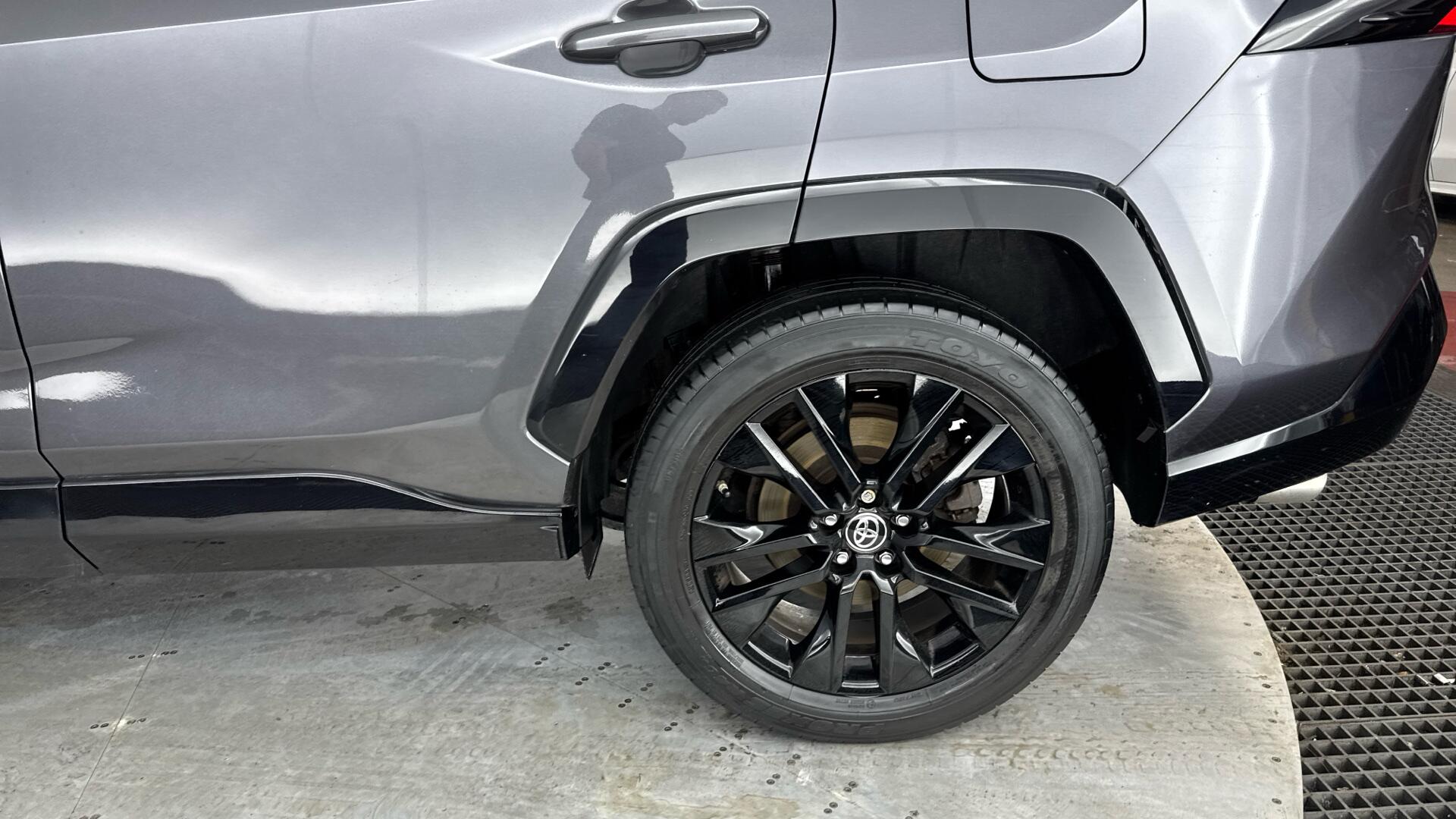 Toyota RAV4 view 24