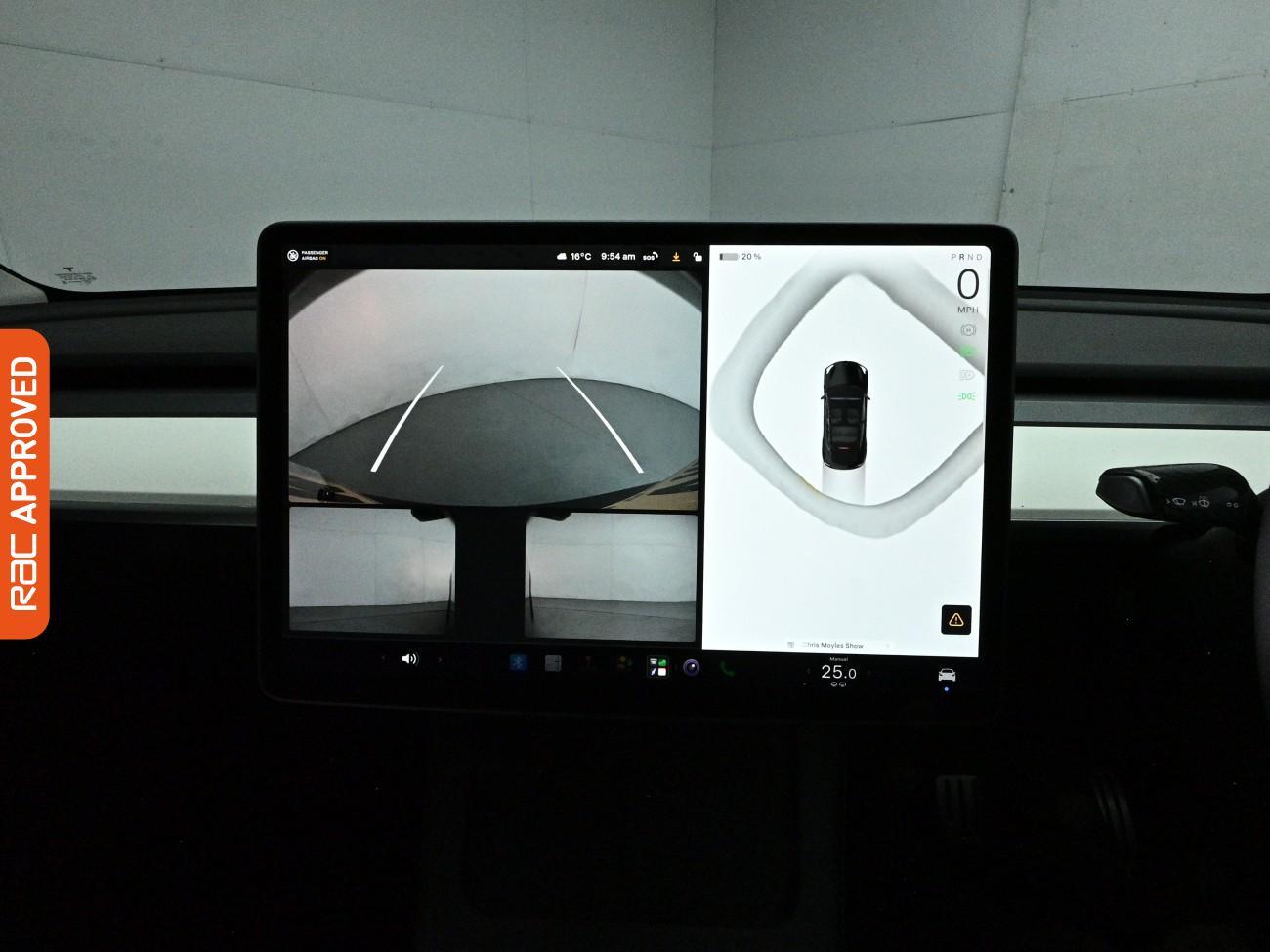 Tesla Model Y view 32