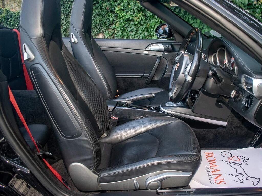 Porsche 911 view 20