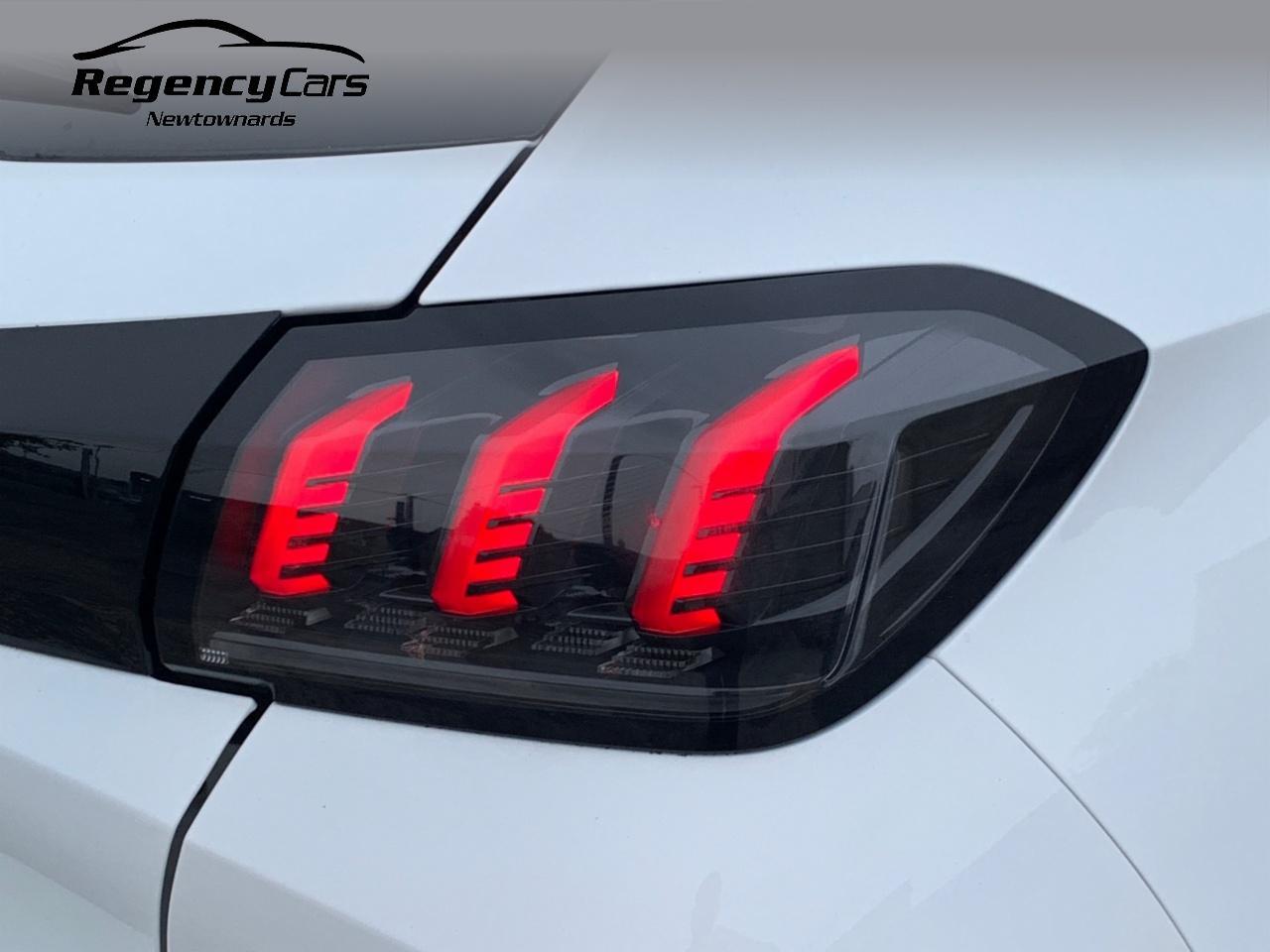 Peugeot 208 view 41