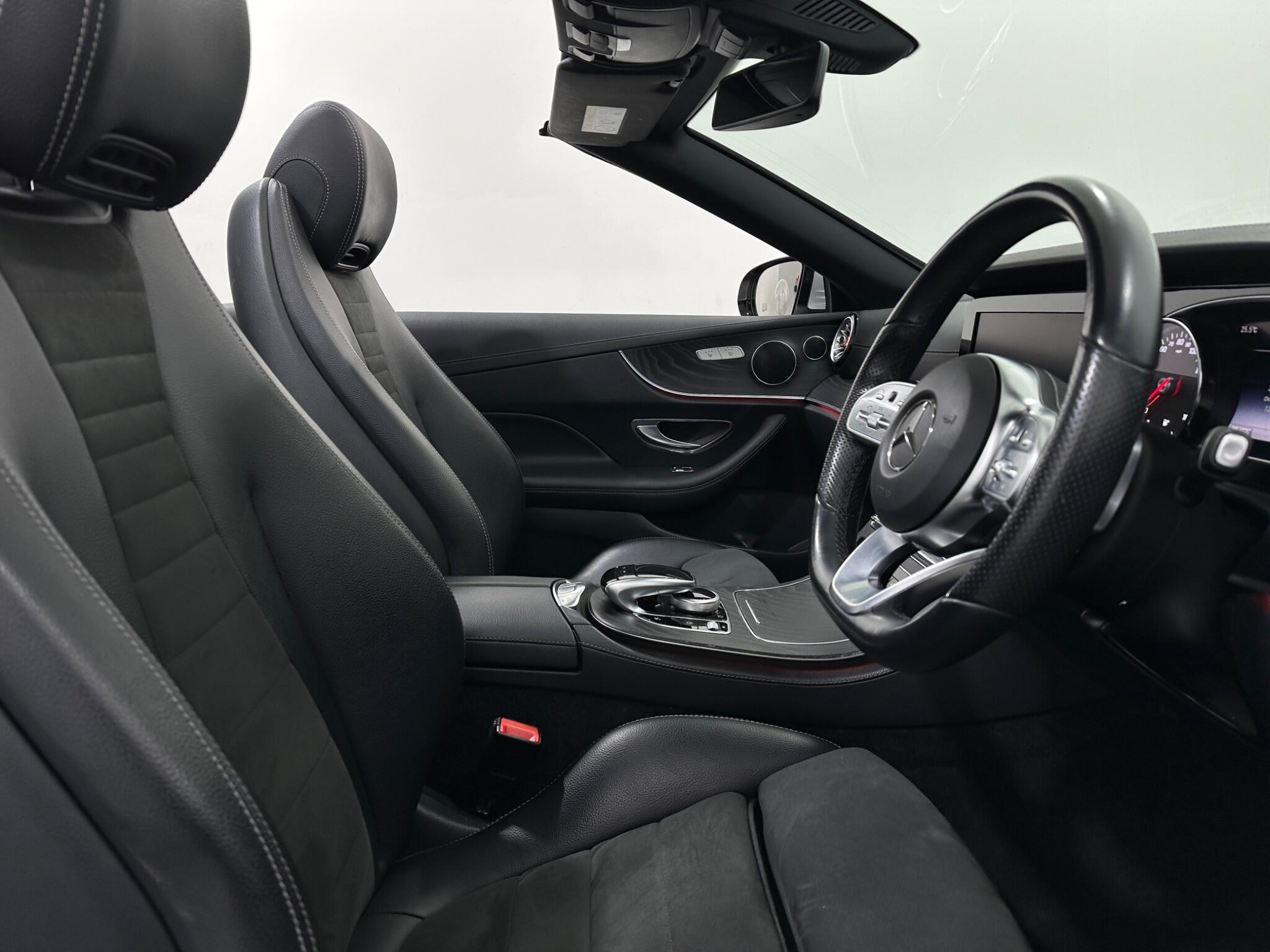 Mercedes-Benz E-Class view 33