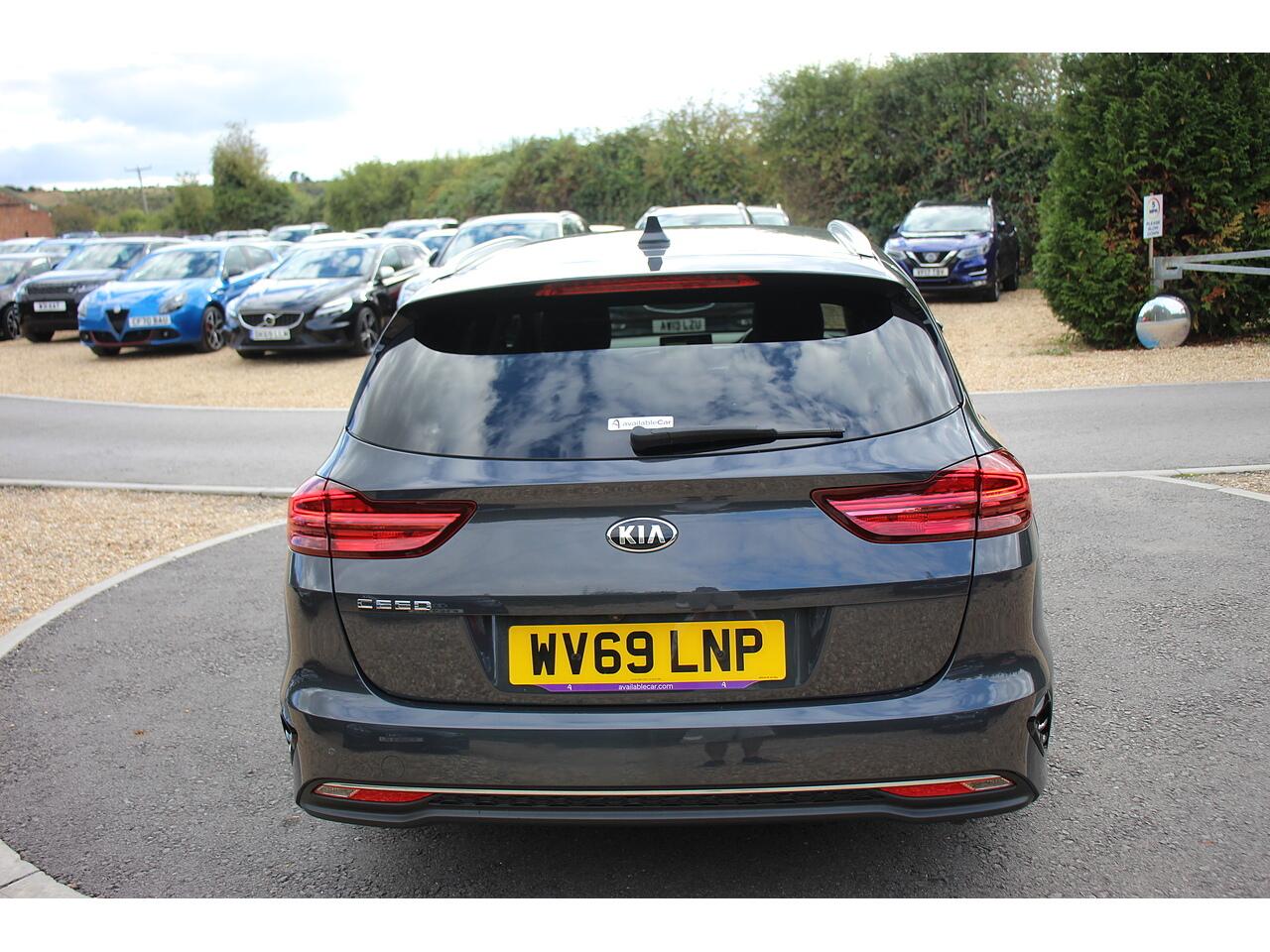 Kia Ceed view 11
