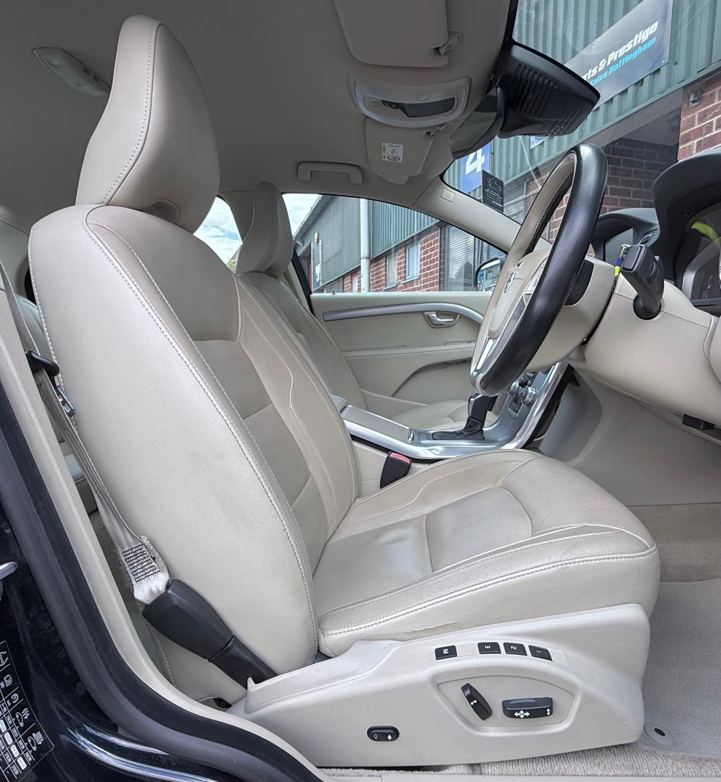 Volvo S80 view 45