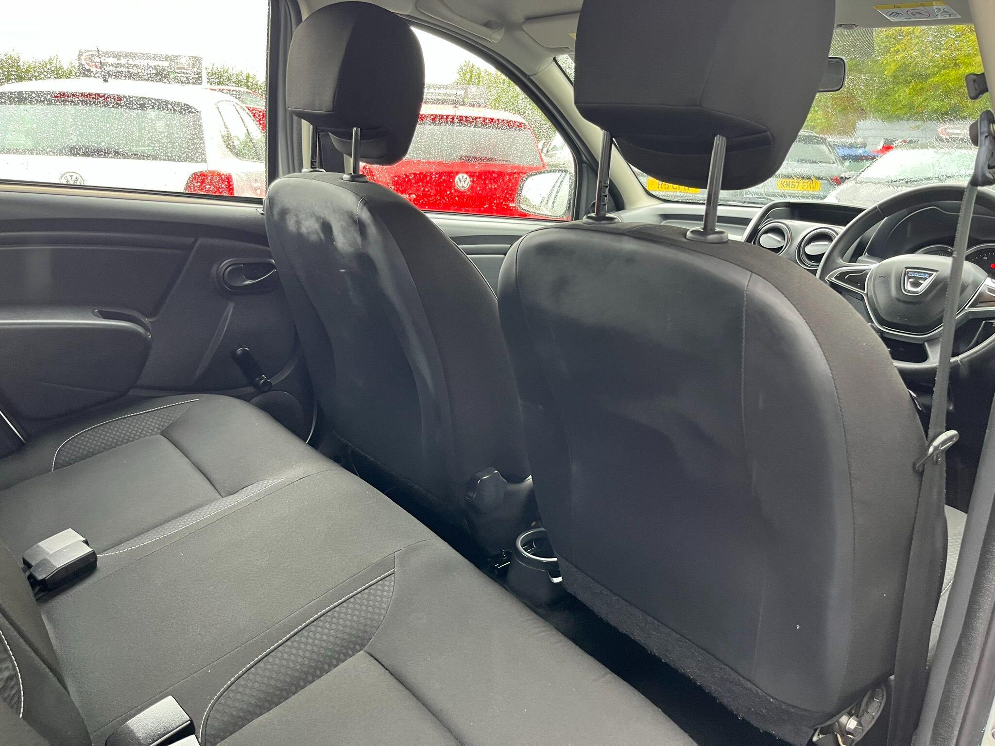 Dacia Duster view 31