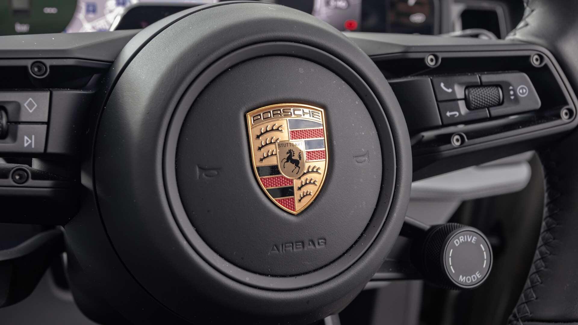 Porsche Cayenne view 22