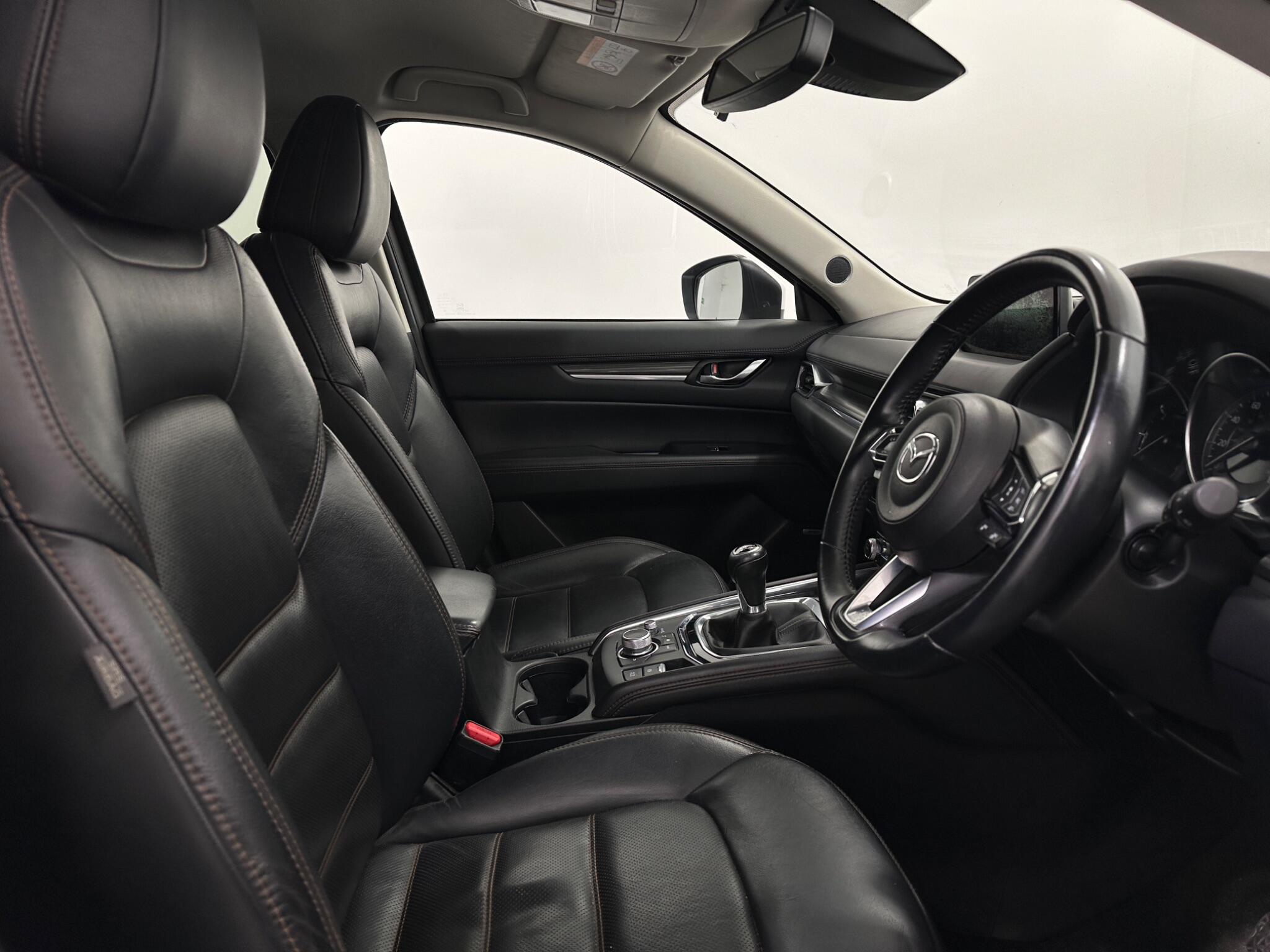 Mazda CX-5 view 32