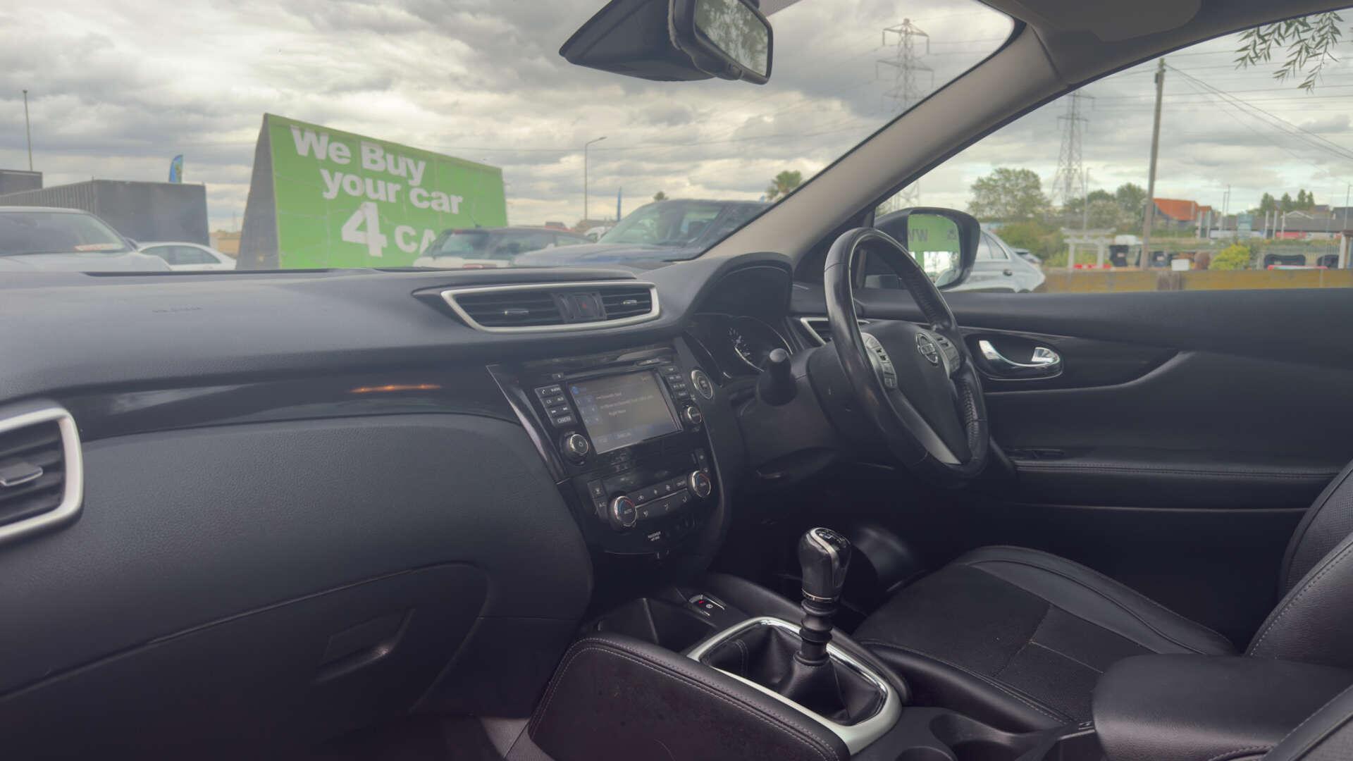 Nissan Qashqai view 14