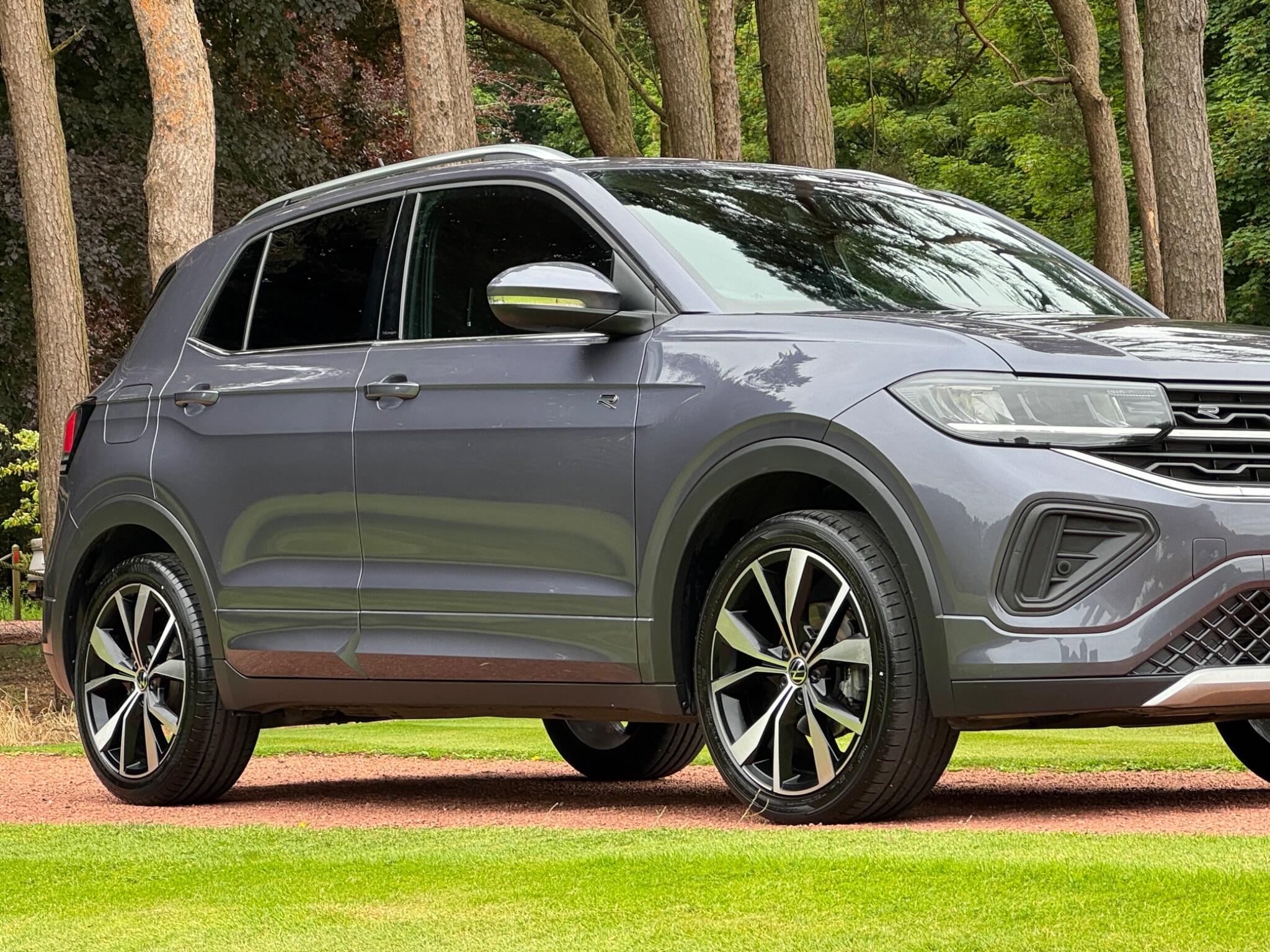Volkswagen T-Cross view 6