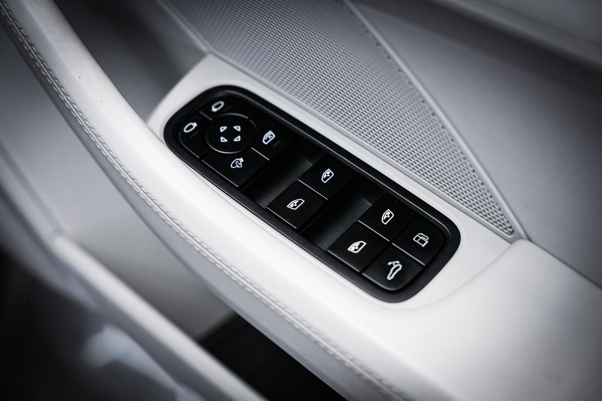 Porsche Panamera view 57