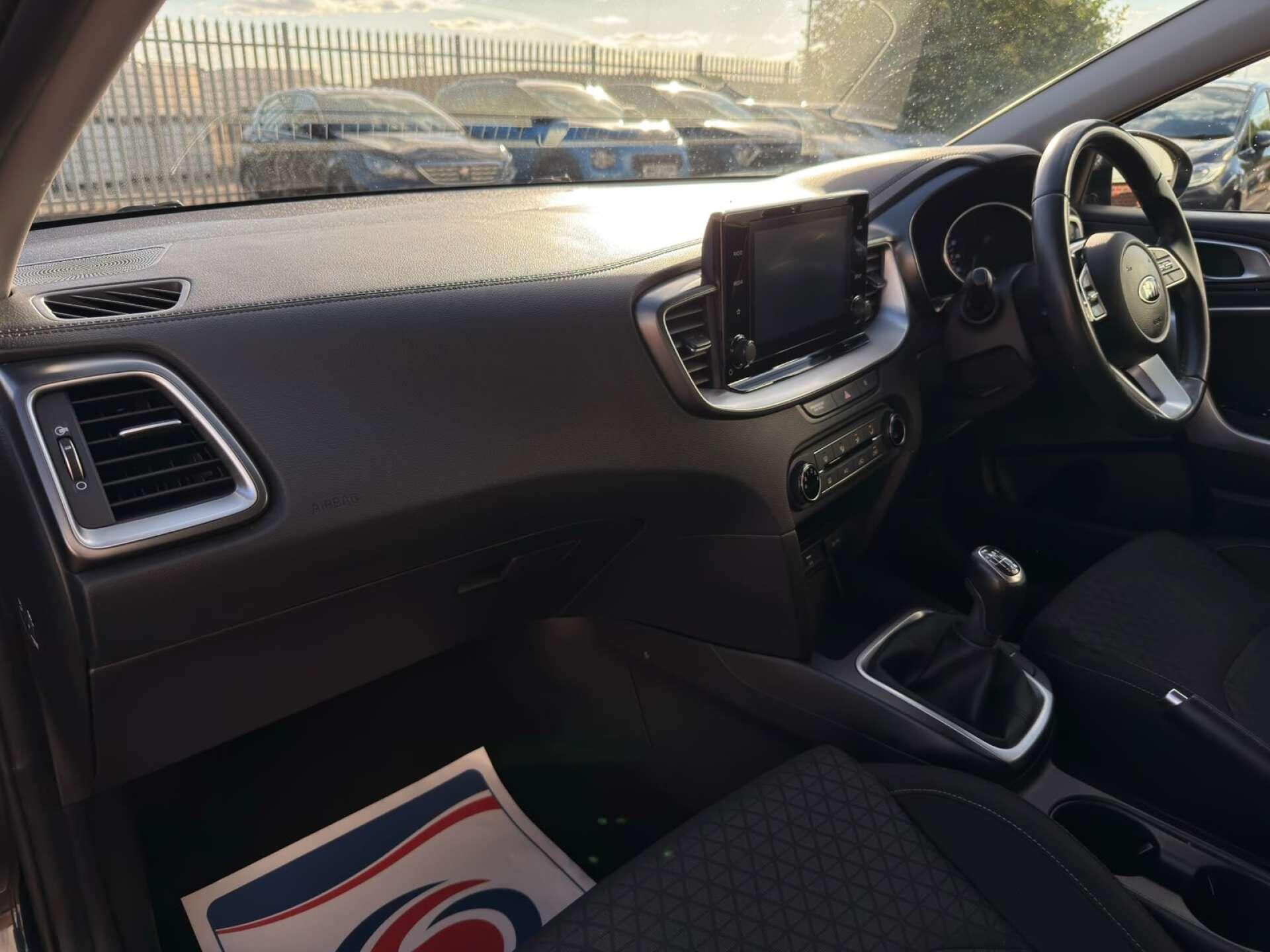Kia Xceed view 38