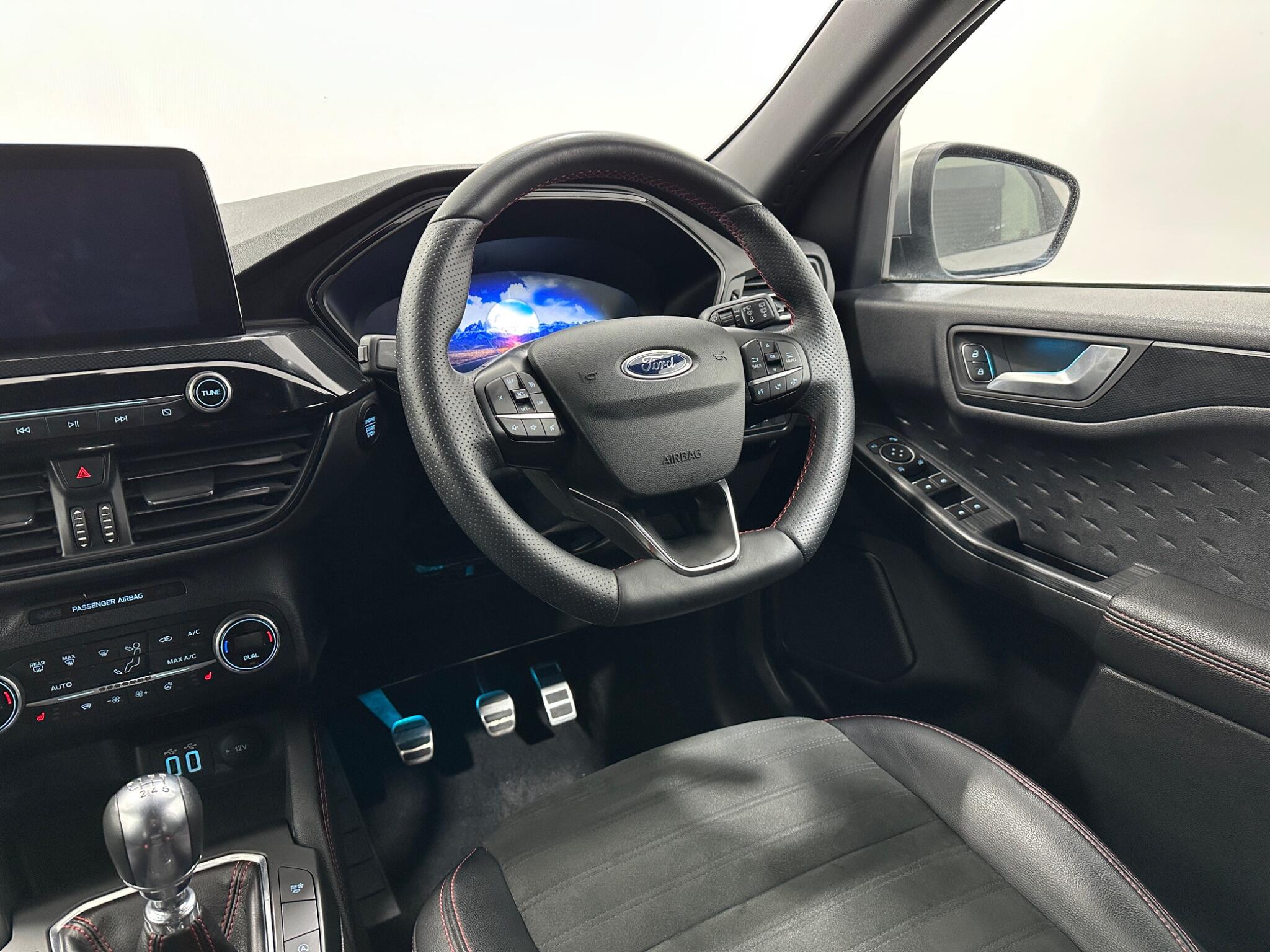Ford Kuga view 12