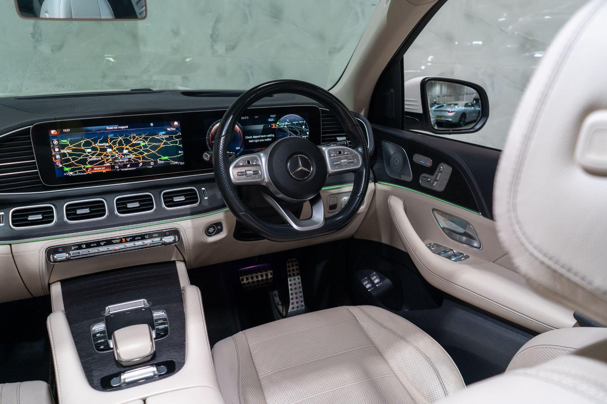 Mercedes-Benz GLS view 16