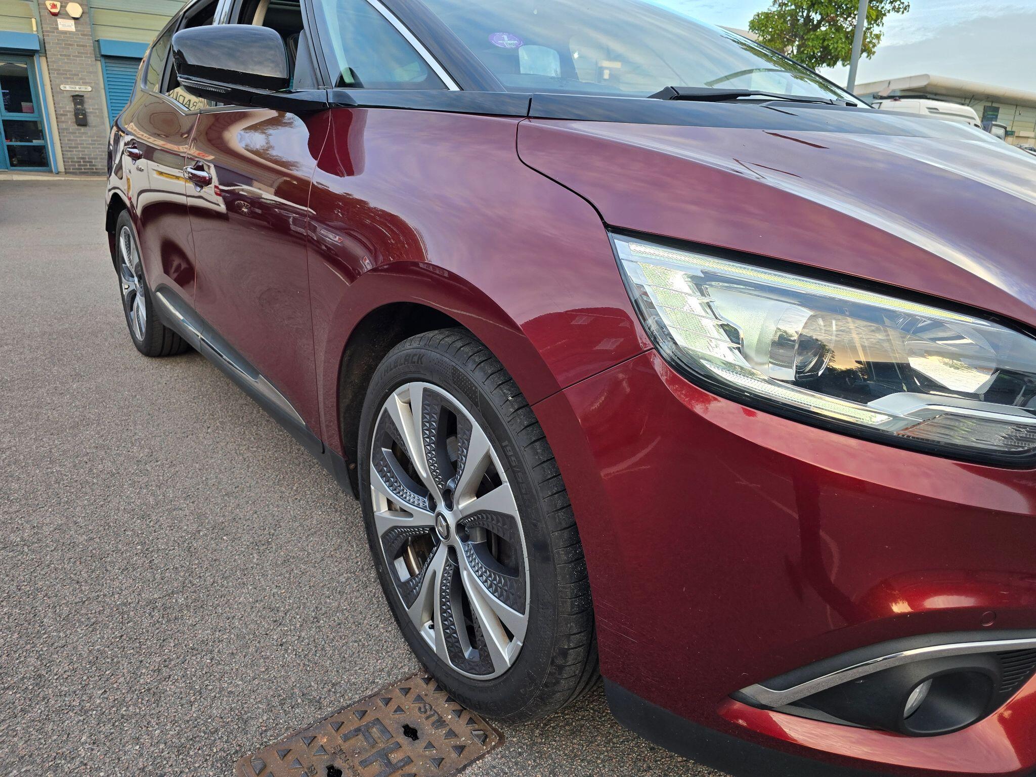 Renault Grand Scenic view 84