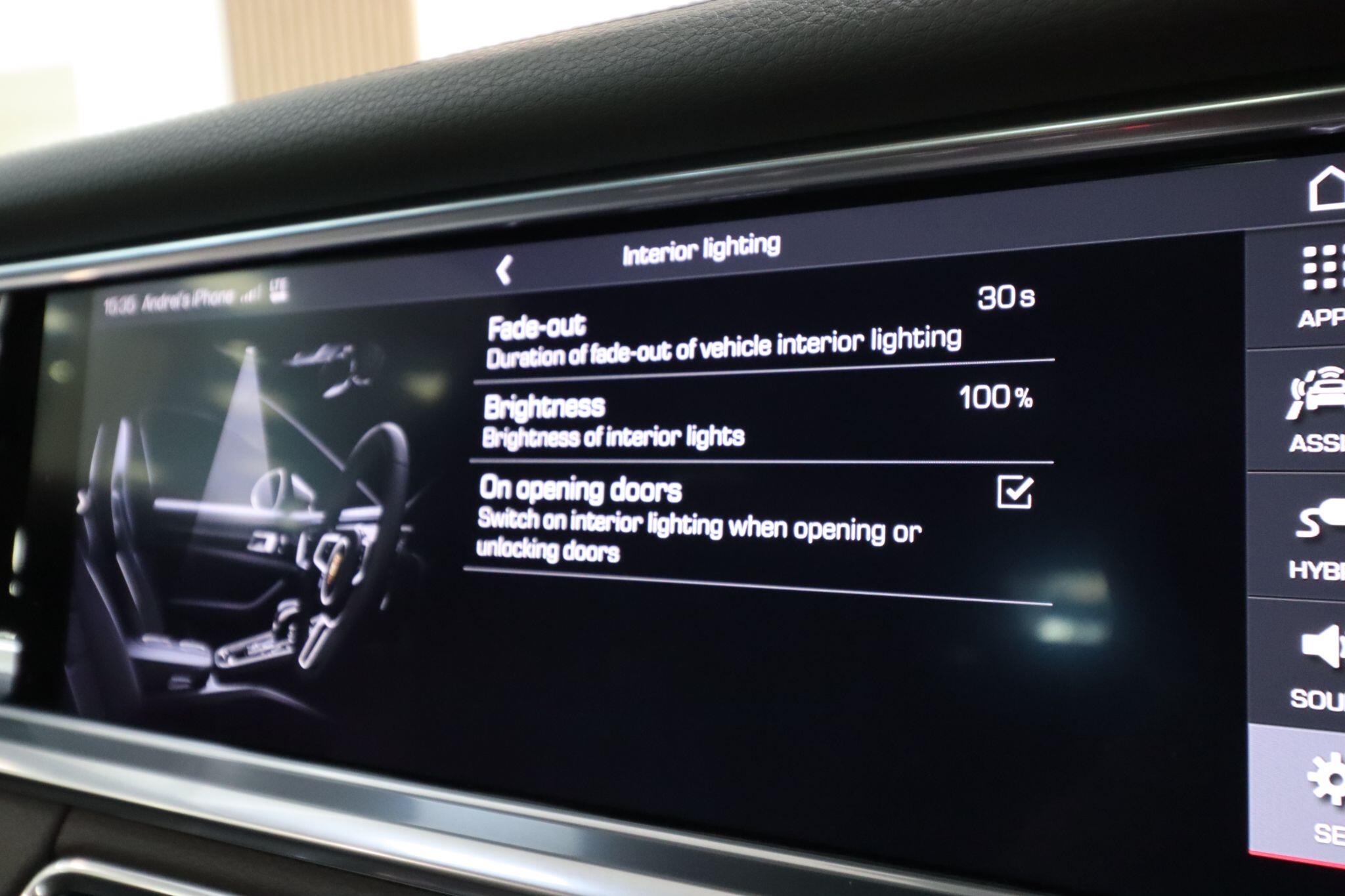 Porsche Panamera view 40