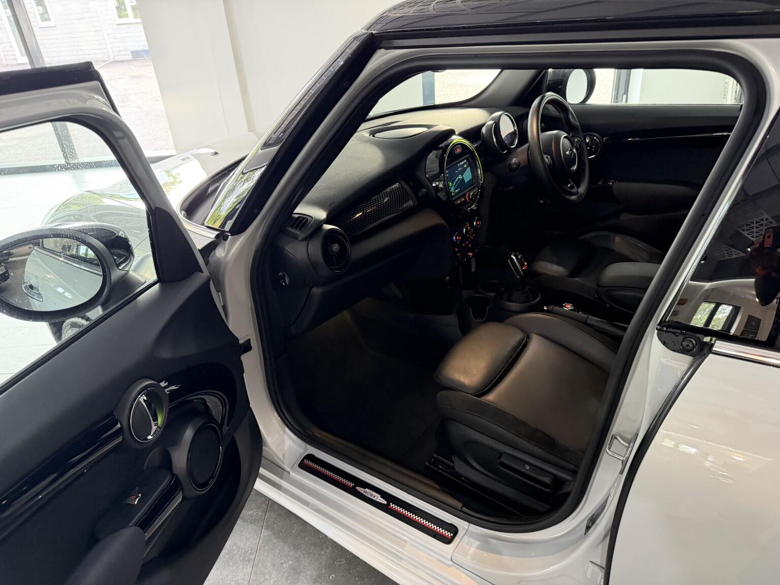 Mini Cooper view 21