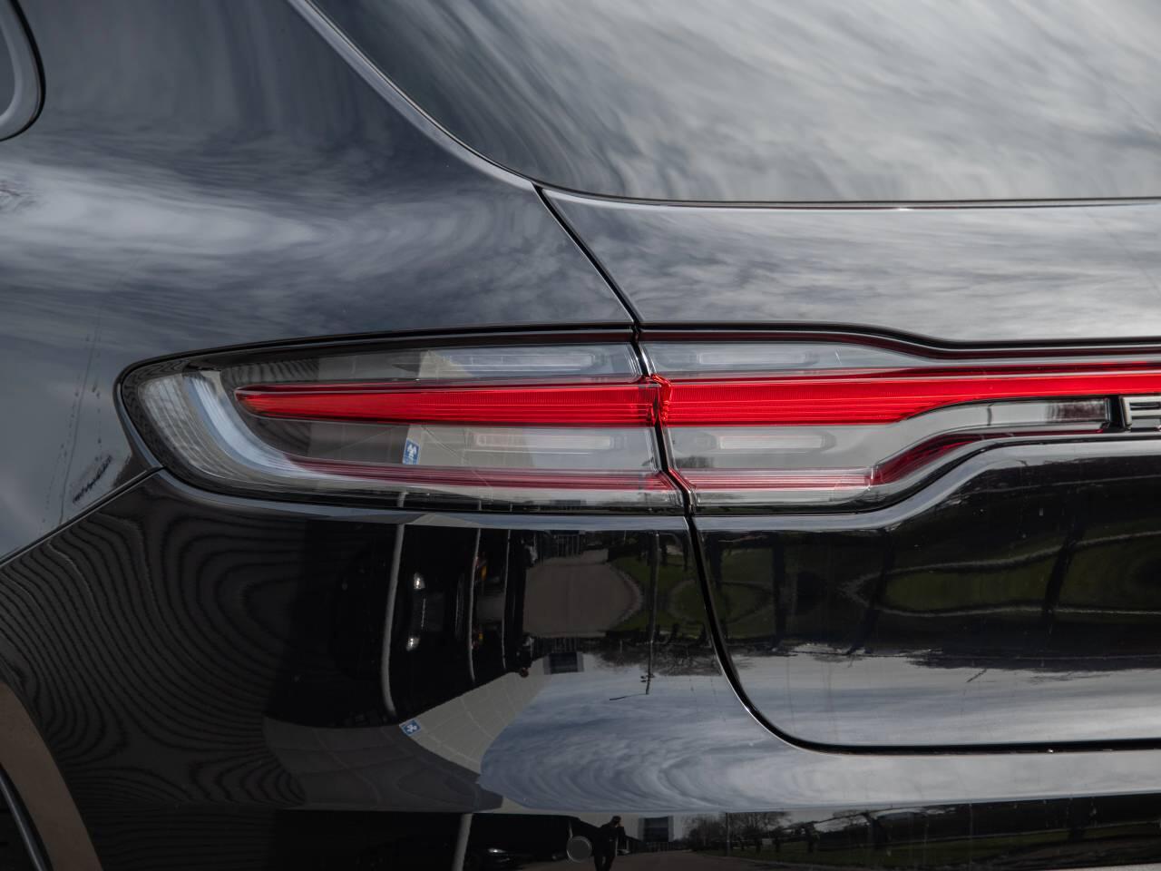 Porsche Macan view 68