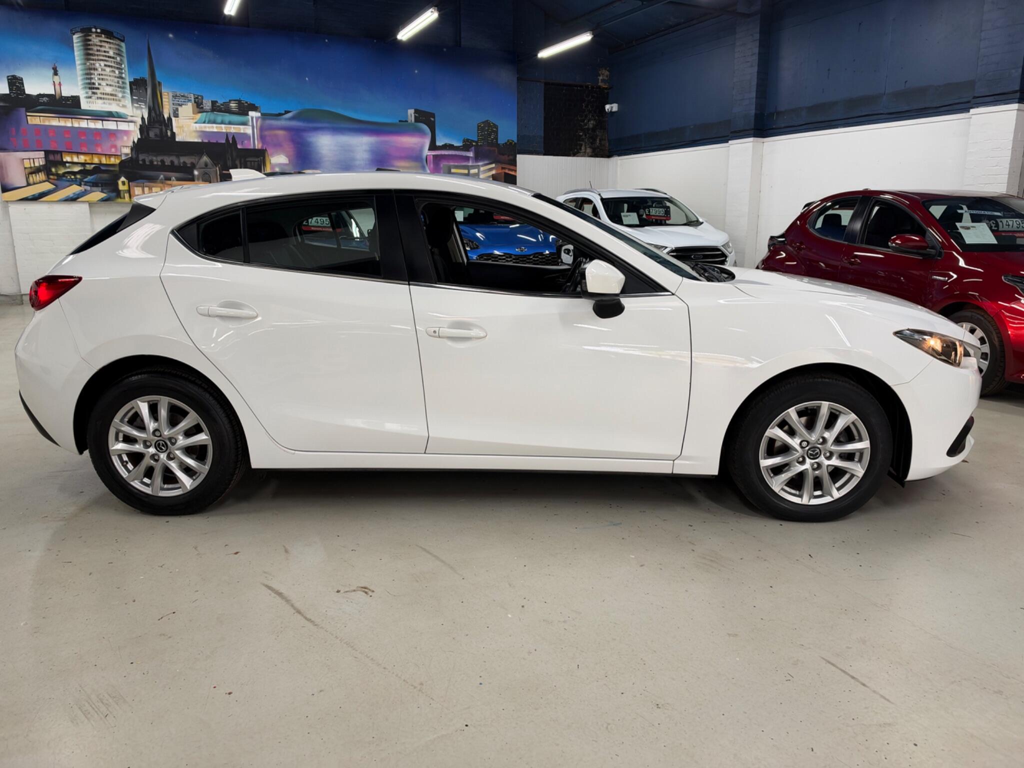 Mazda Mazda3 view 11
