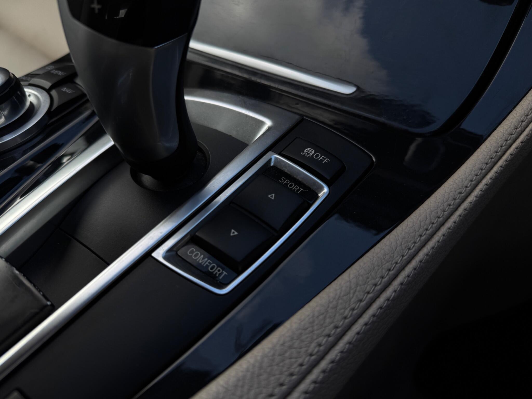 BMW 5 Series view 27