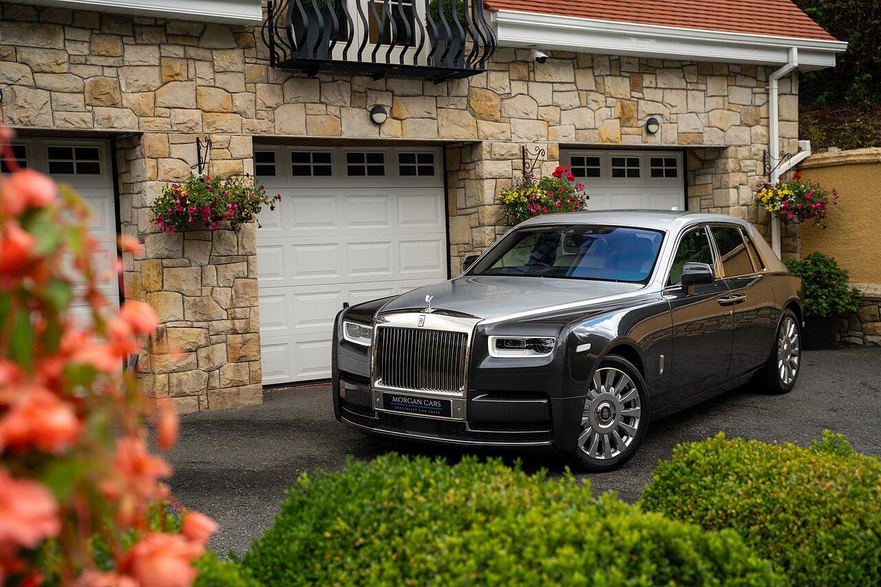 Rolls-Royce Phantom view 113