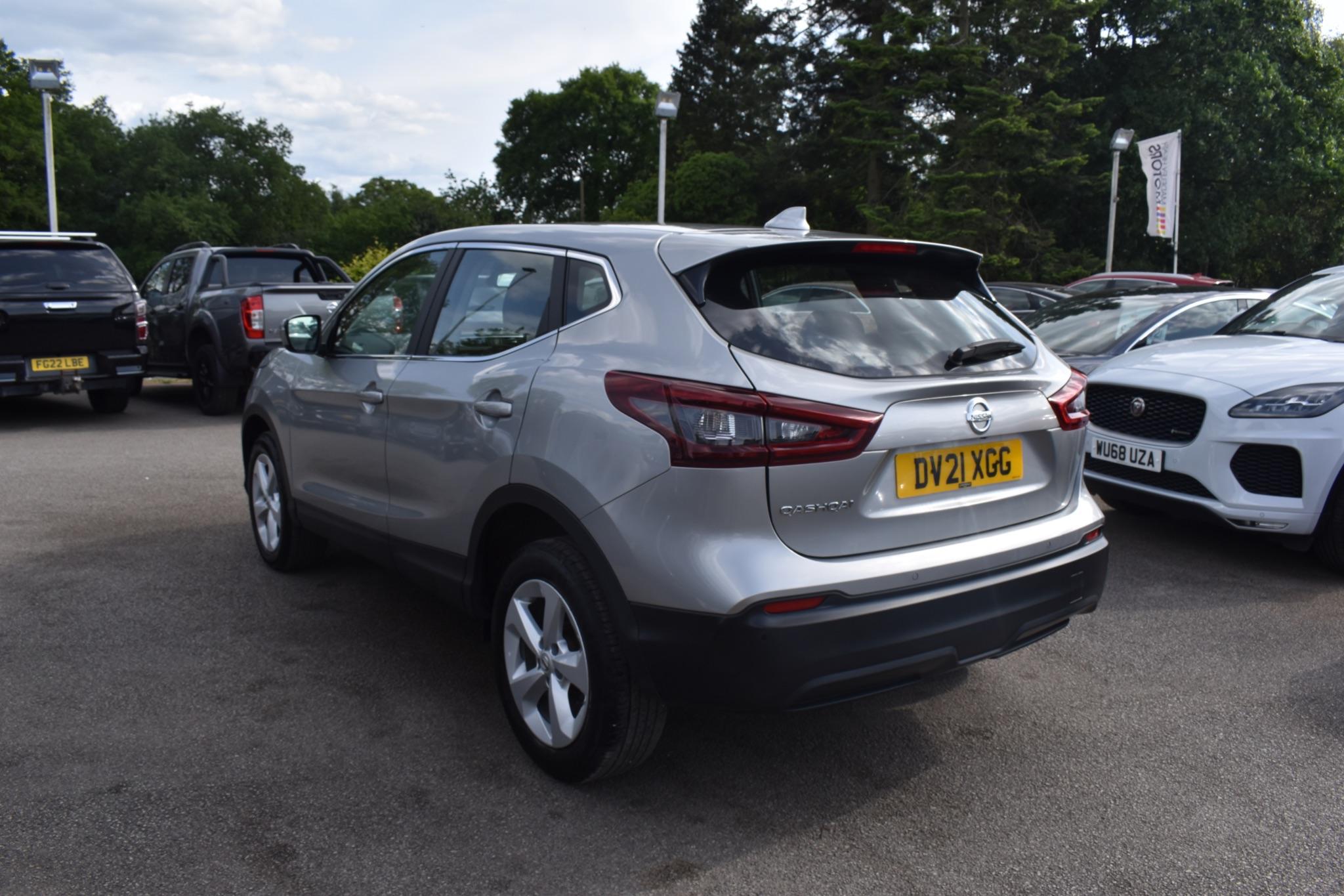 Qashqai - 1.3 DIG-T Acenta Premium Euro 6 (s/s) 5dr - Image 14