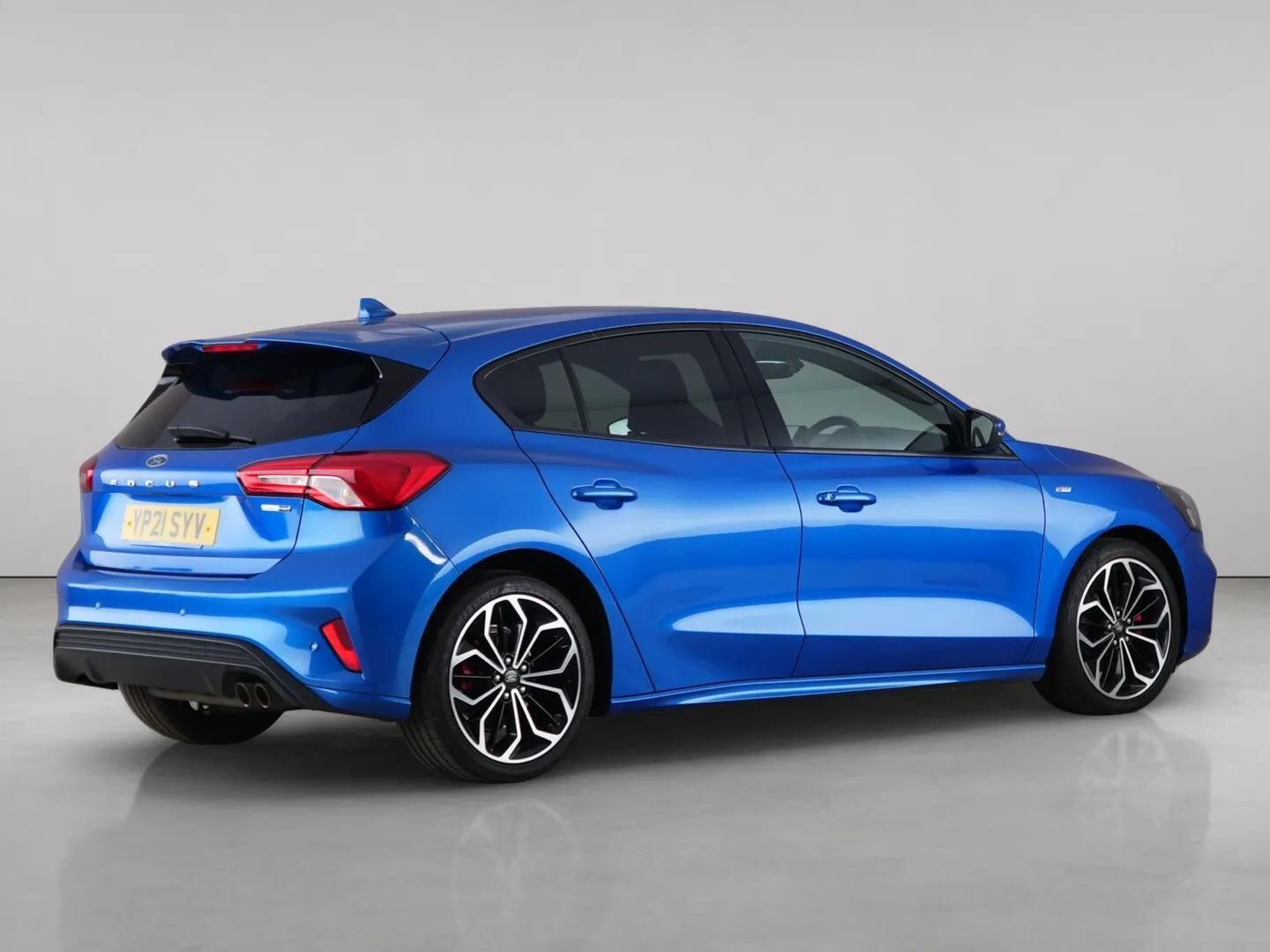 Ford Focus view 8