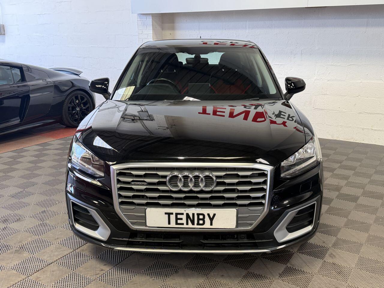 Audi Q2 view 4