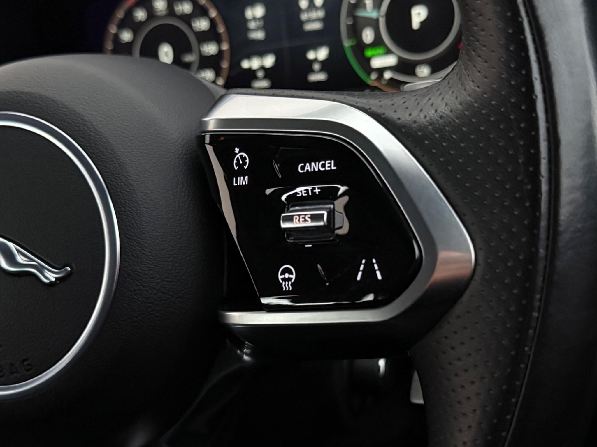 Jaguar F-Pace view 16