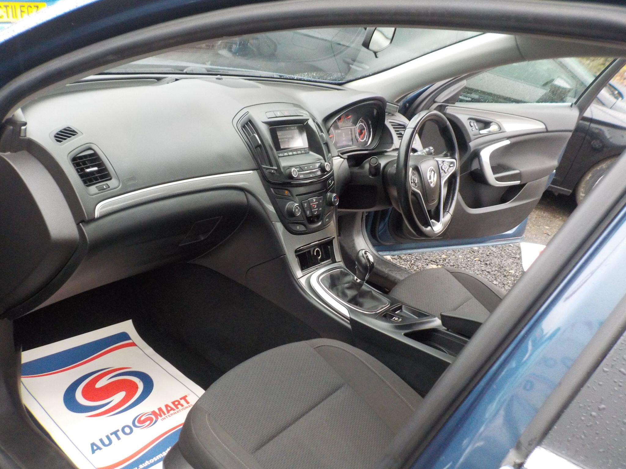 Vauxhall Insignia 1.6 CDTi ecoFLEX Design Euro 6 (s/s) 5dr
