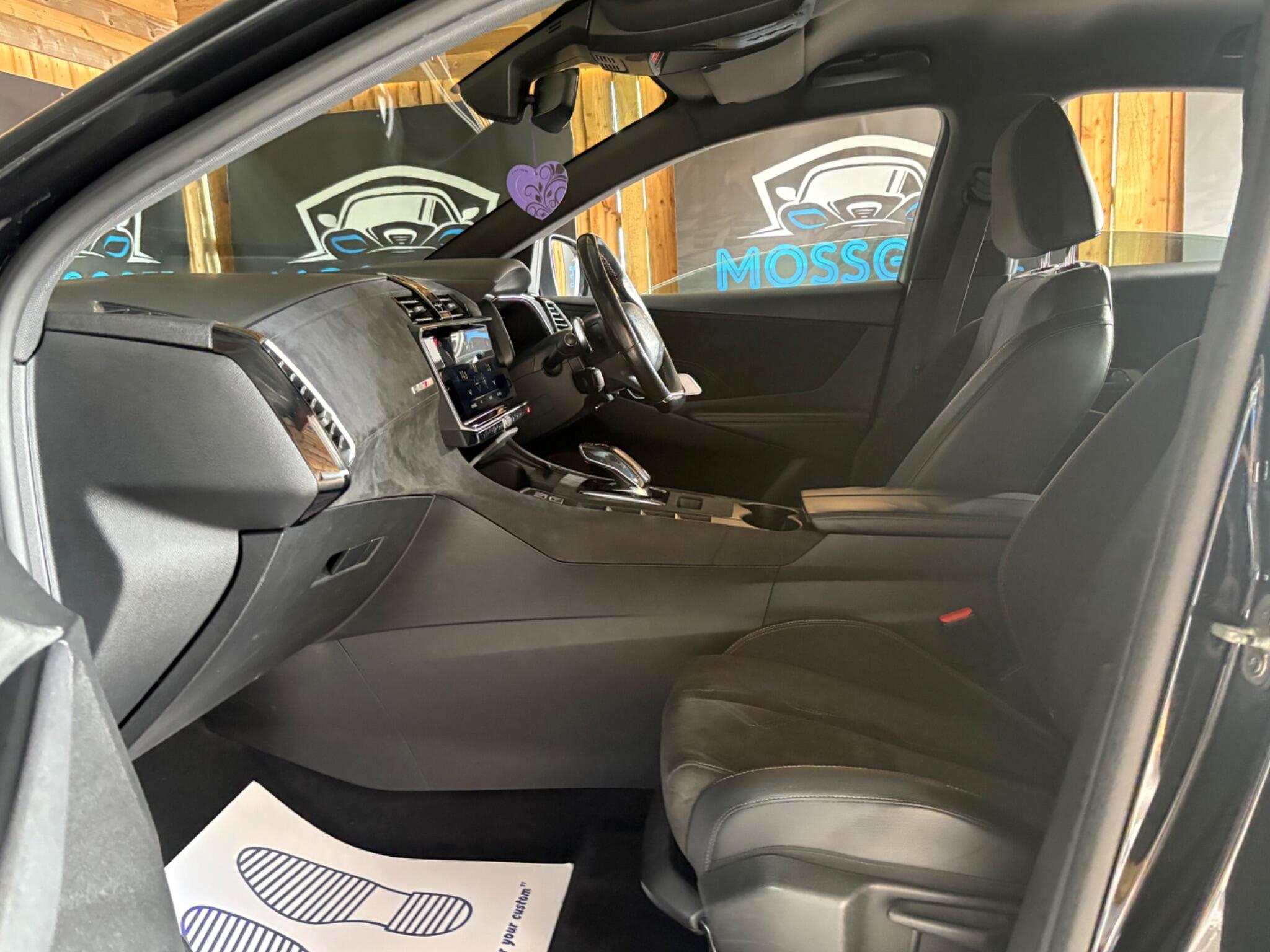 DS Automobiles DS 7 Crossback view 31