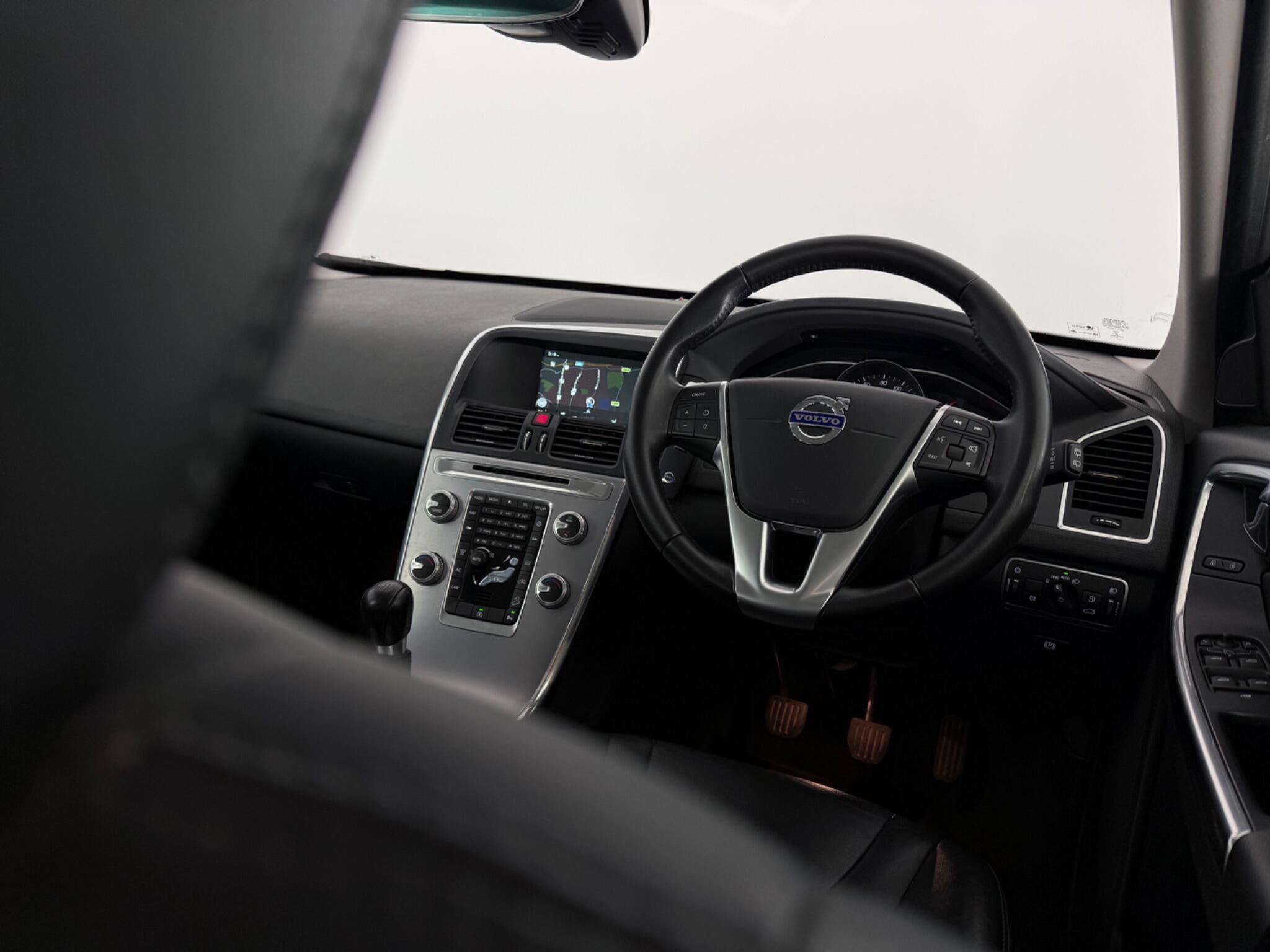 Volvo XC60 view 13