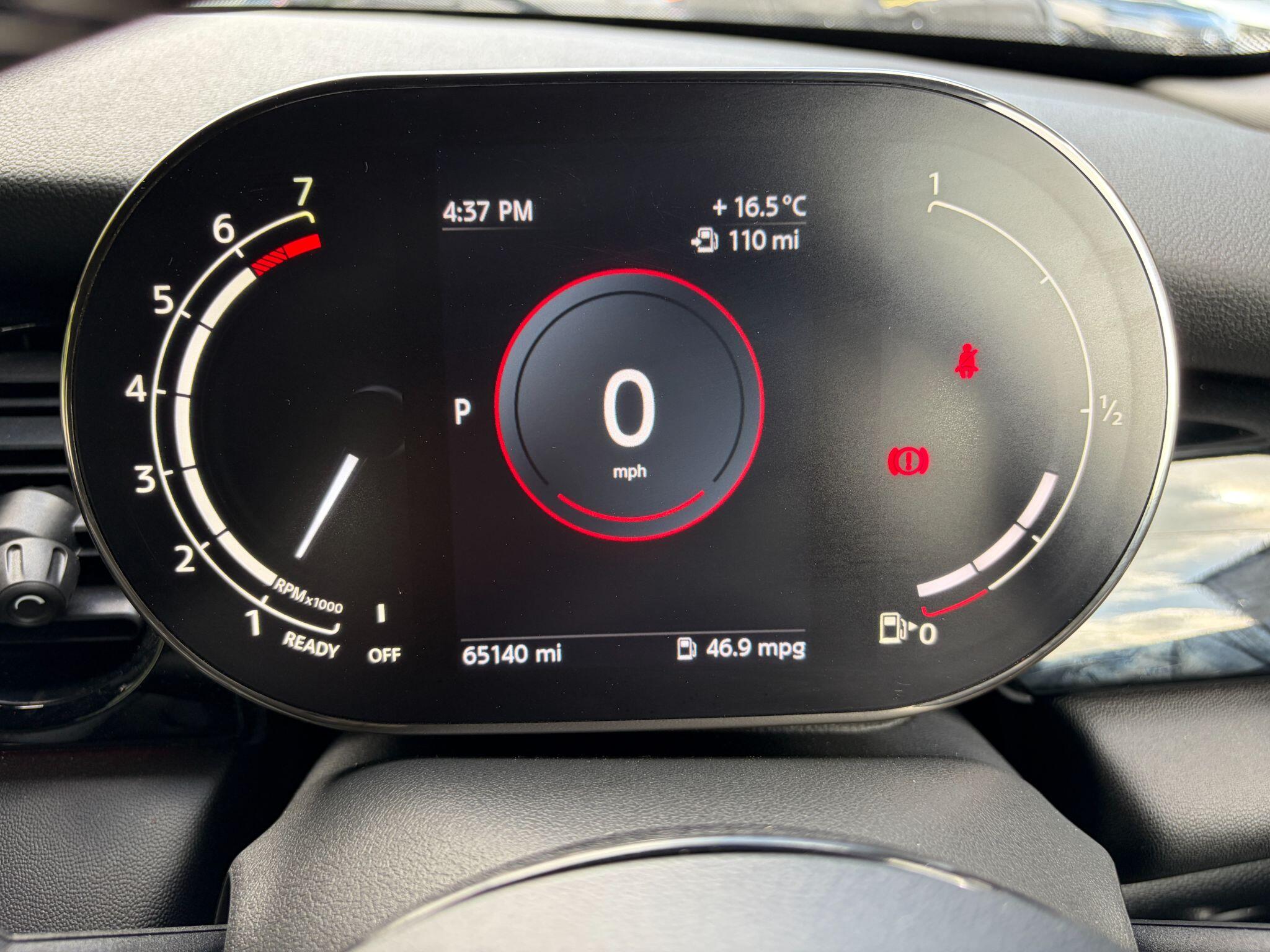 Mini Hatch view 21