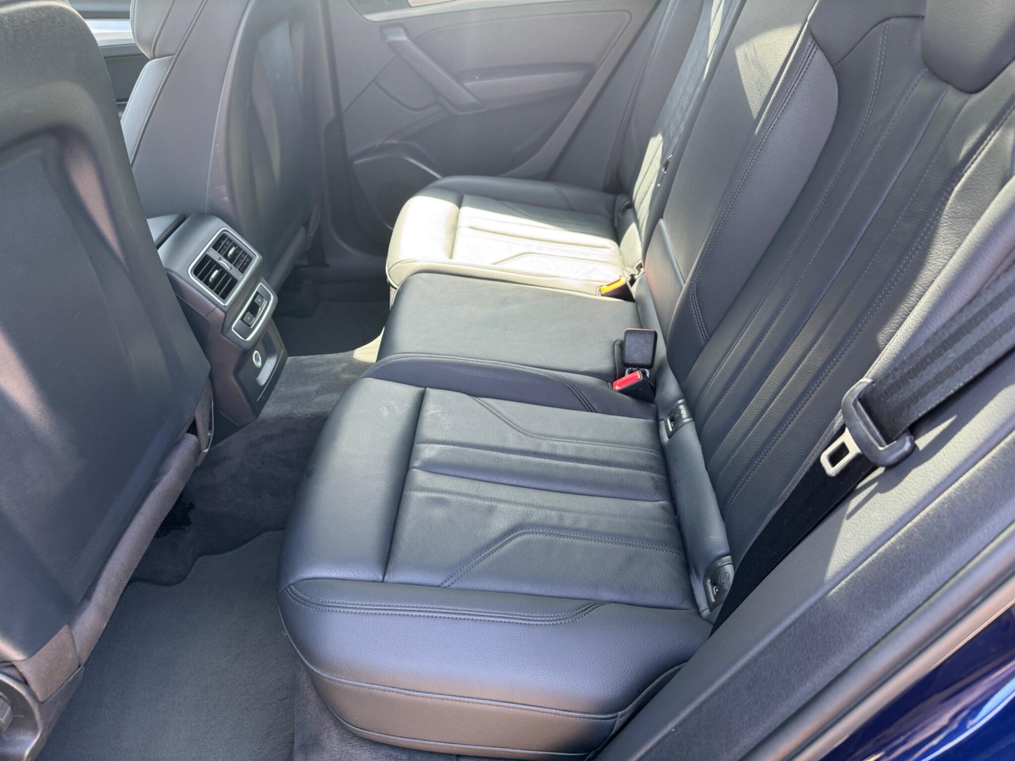 Audi Q5 view 20