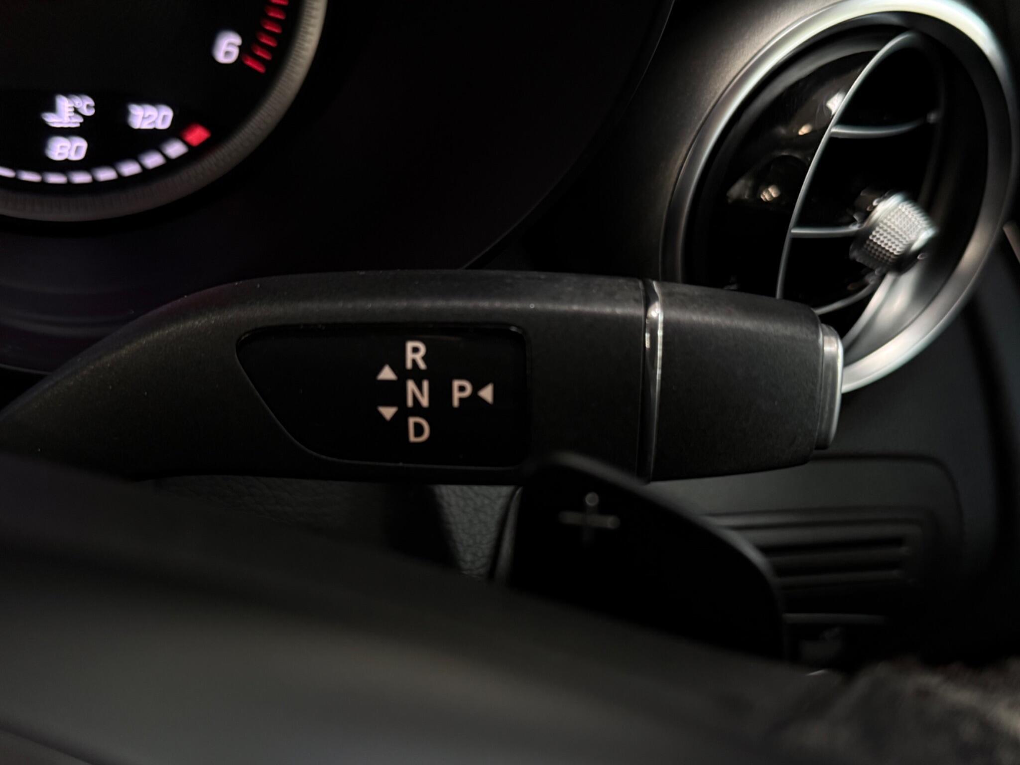 Mercedes-Benz GLC view 18