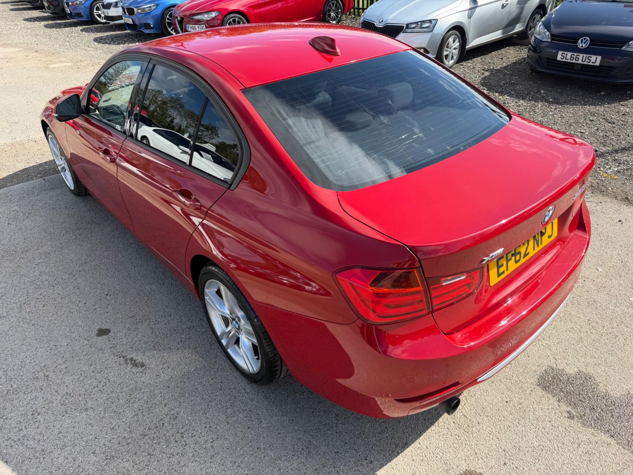 BMW 3 Series view 5