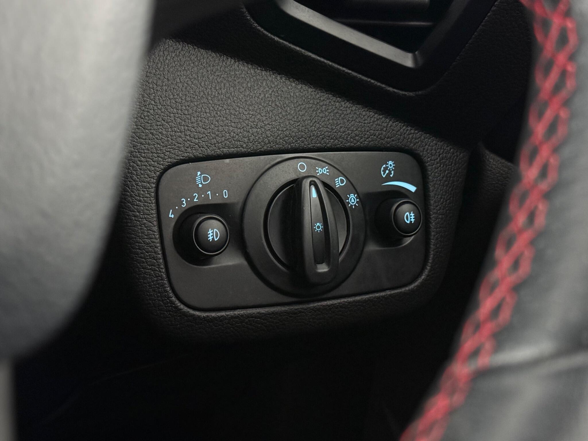 Ford Kuga view 18