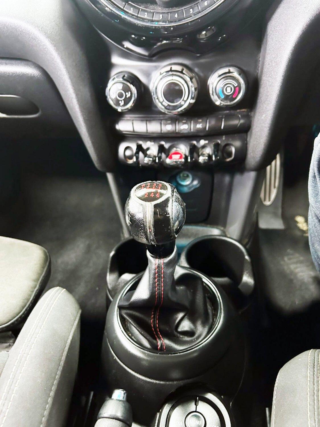 Mini Hatch view 17